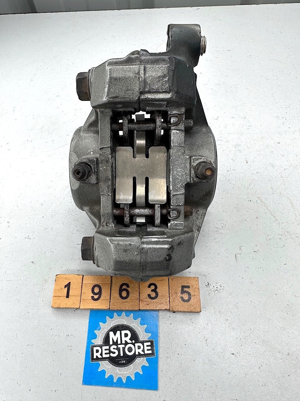 Yamaha FJ1200 XJ900 Rear Brake Calliper 1FW-25810-50