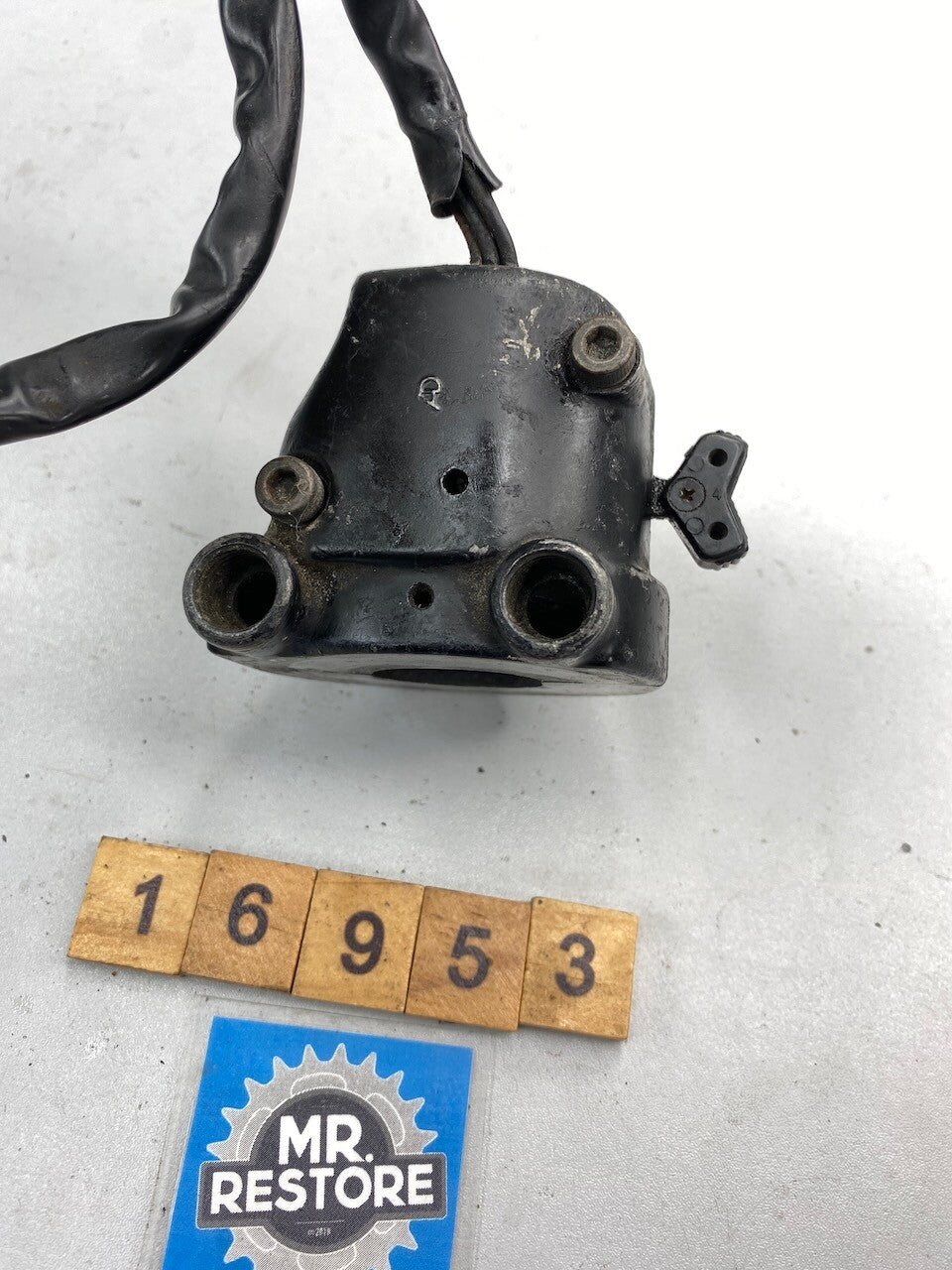 Yamaha SR500 SR400 R/H Handlebar Switch 2J3-83975-80-98