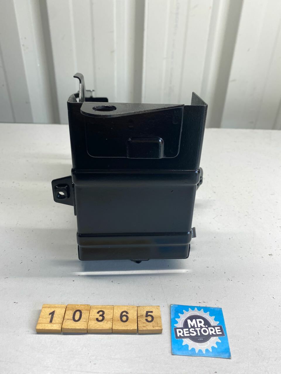 Suzuki TC185 Battery Holder Case Bracket Cage - Reconditioned