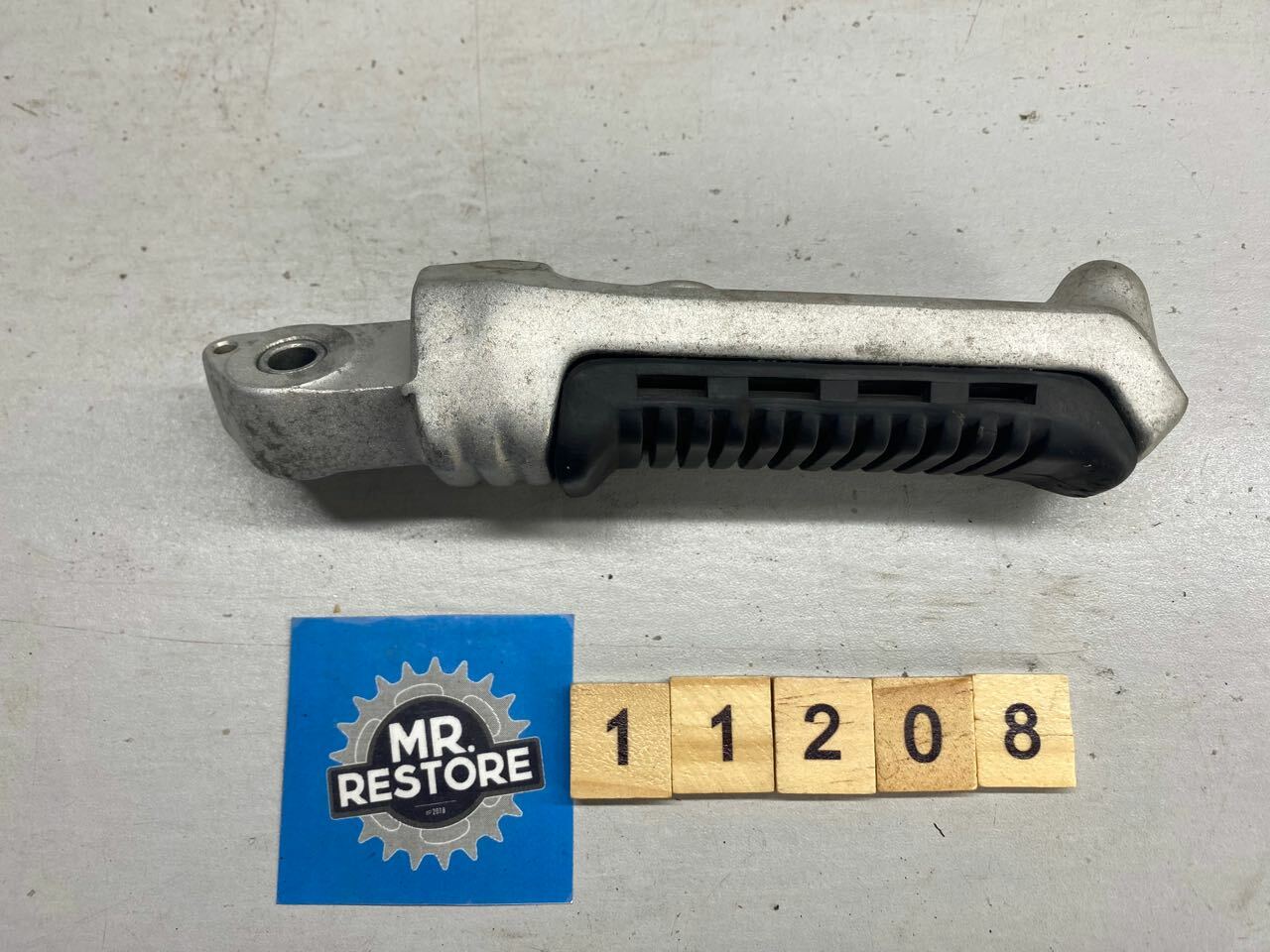 Suzuki GSX250FW Left Hand Footrest & Parts 