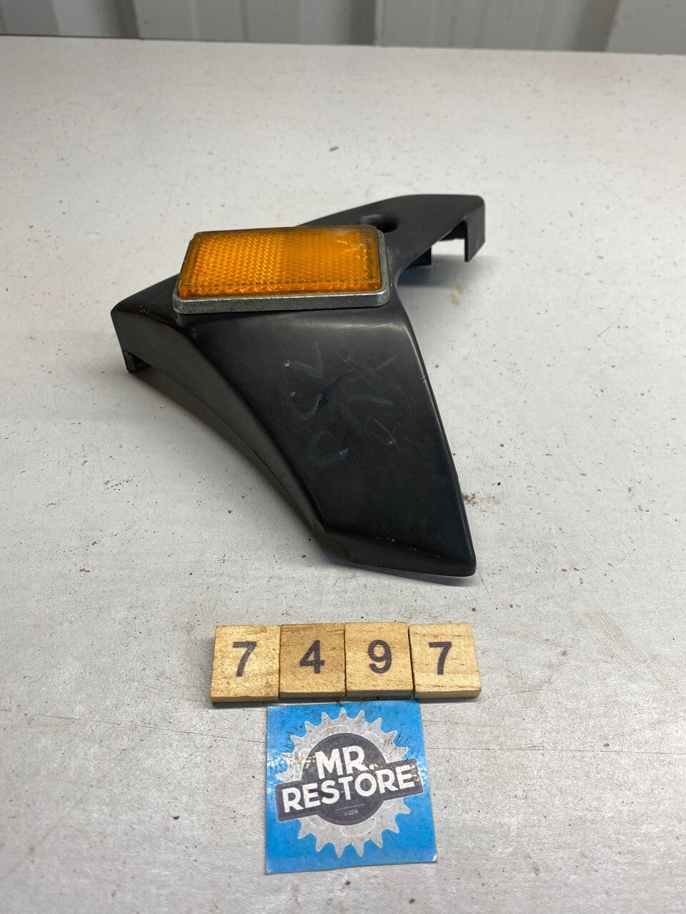 Yamaha XV750 LH Reflector Carrier Panel