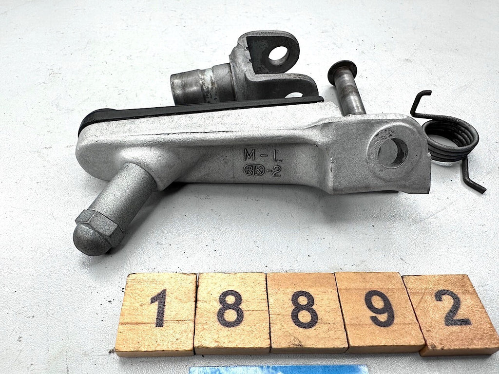 Honda CBR250RR MC22 '90-92' L/H Riders Foot Peg Footrest & Fixings - OEM