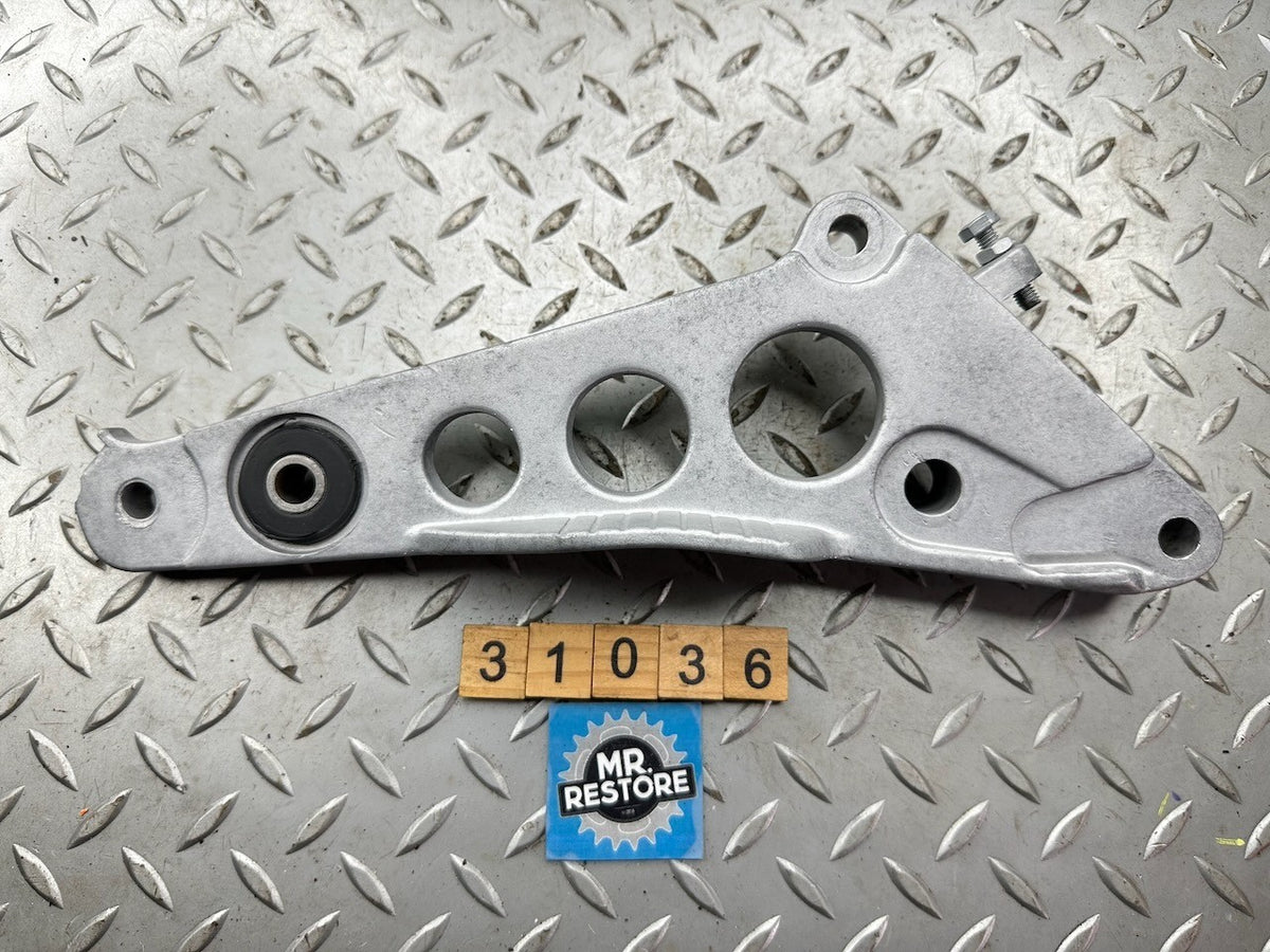 Yamaha RD350LC RD250LC Right Footrest Foot Peg Bracket 4L0-27443-00