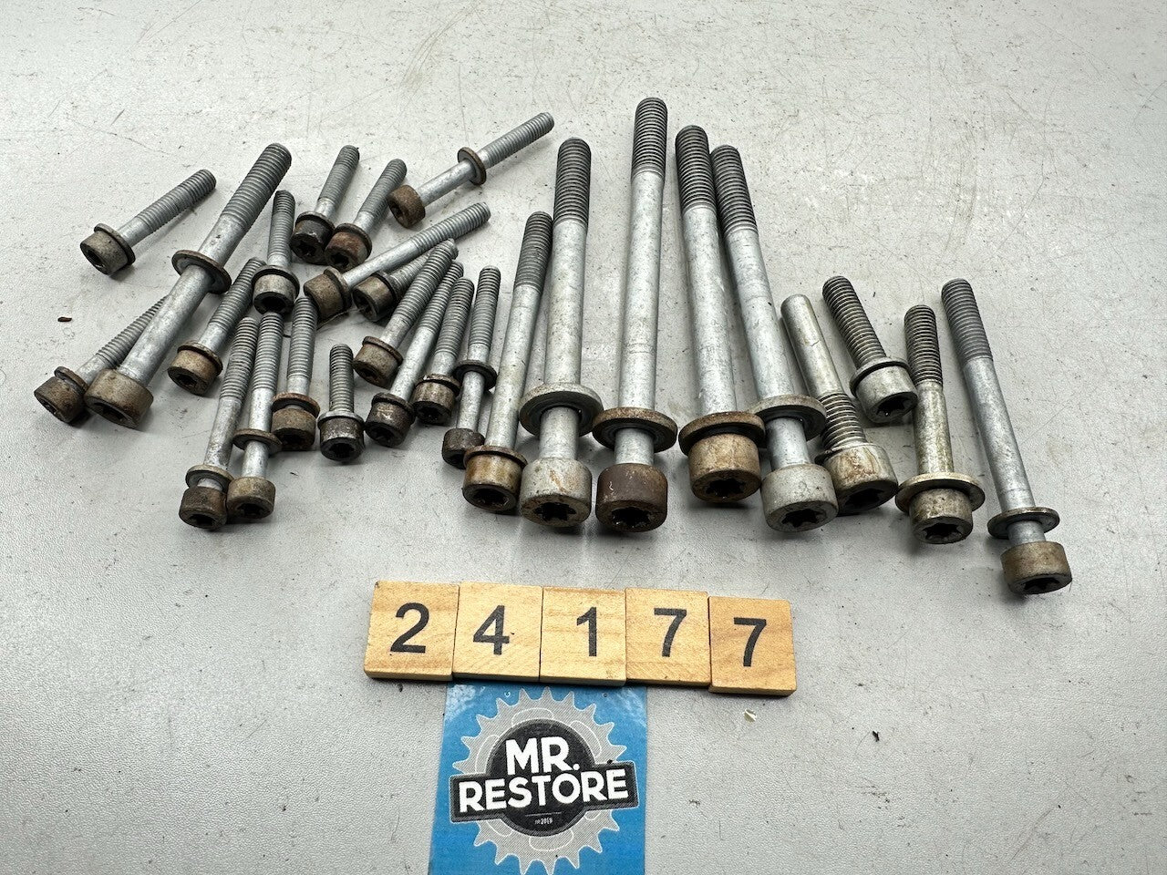 BMW R1200GS R1200RT R1200S R900RT R NineT HP2 Engine Bolts