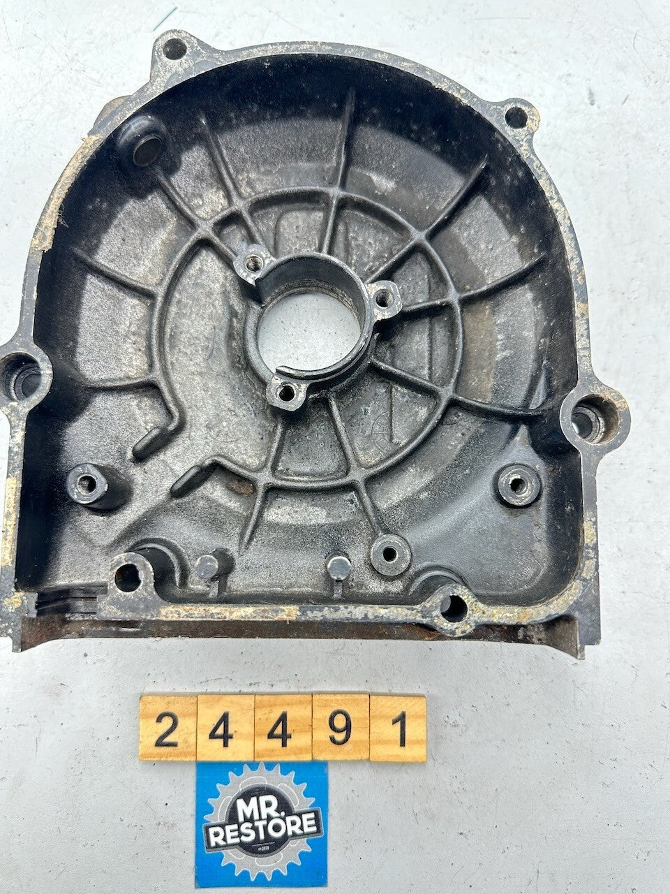 Suzuki DR250 '84-87' Magneto Stator Generator Cover 11351-38230