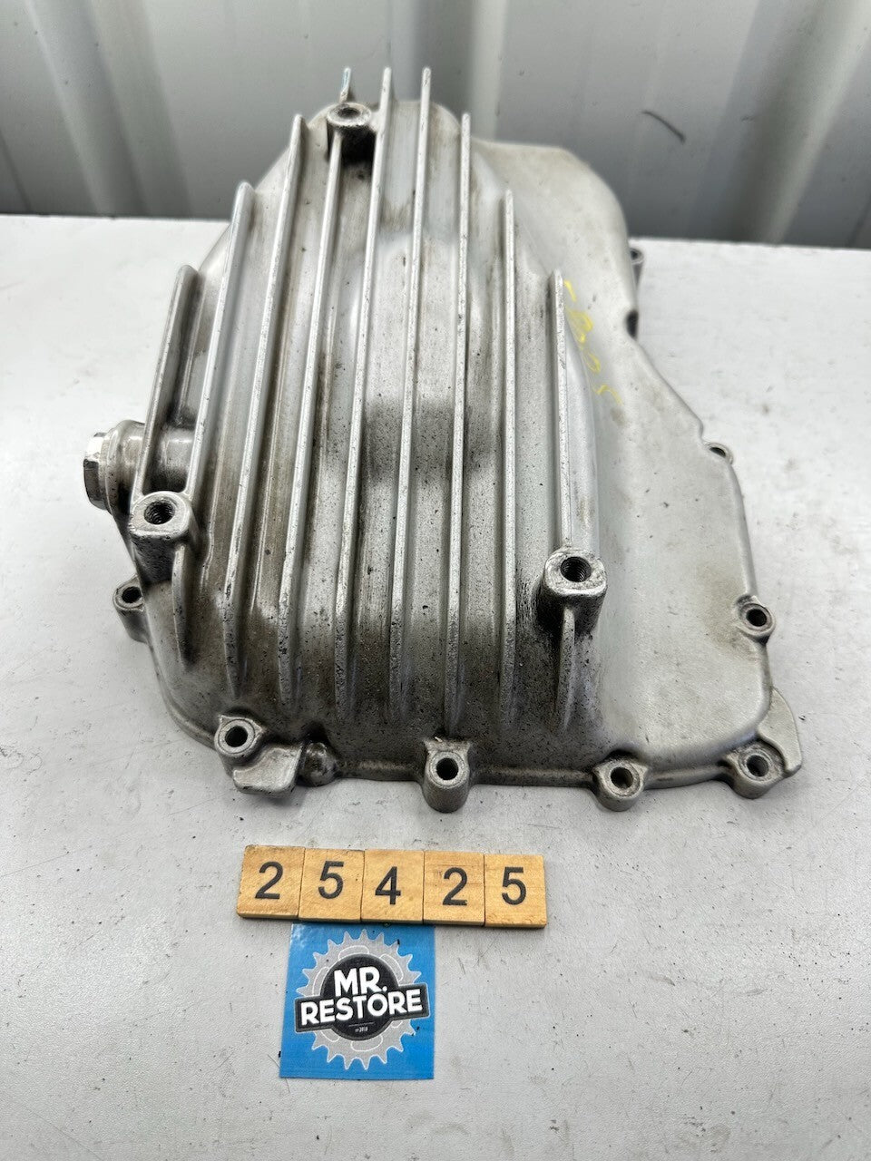 BMW F800S F800ST Oil Sump Pan 11137702423