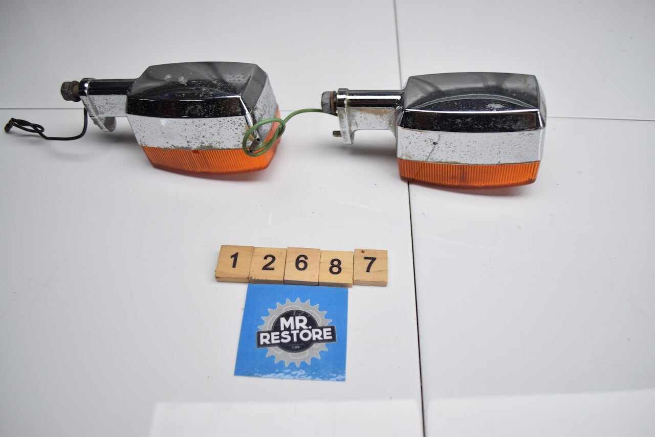 Suzuki Classic Vintage Motorcycle Tokai Denso OEM Pair of Indicators - 35600-11