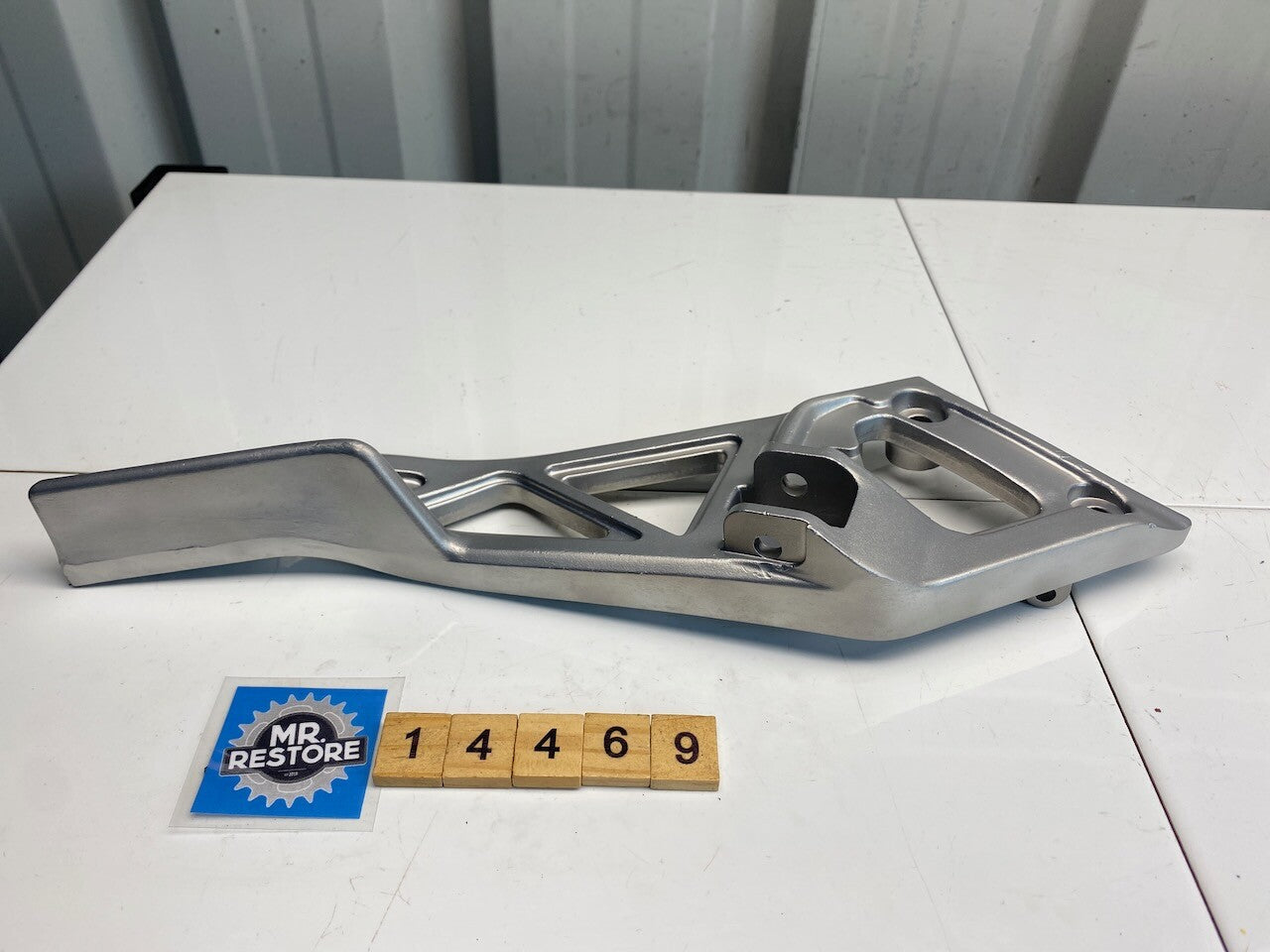 Yamaha SRX250 R/H Front Rider Foot Rest Bracket - Vapour Blasted