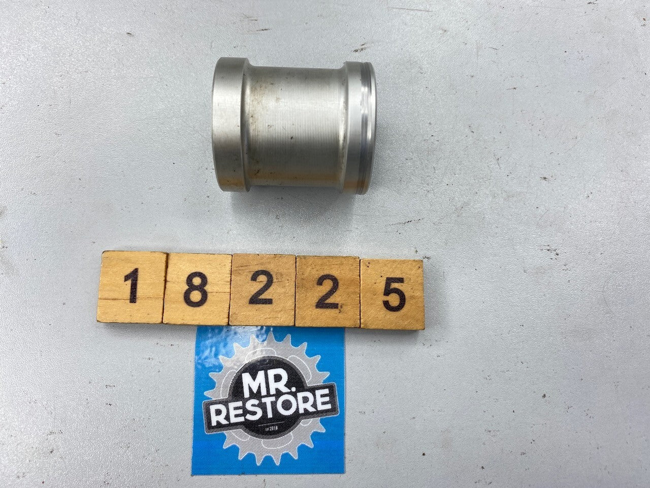 BMW K1200 R1200 R900 RT S GS R - Front Wheel Bush 36317664722