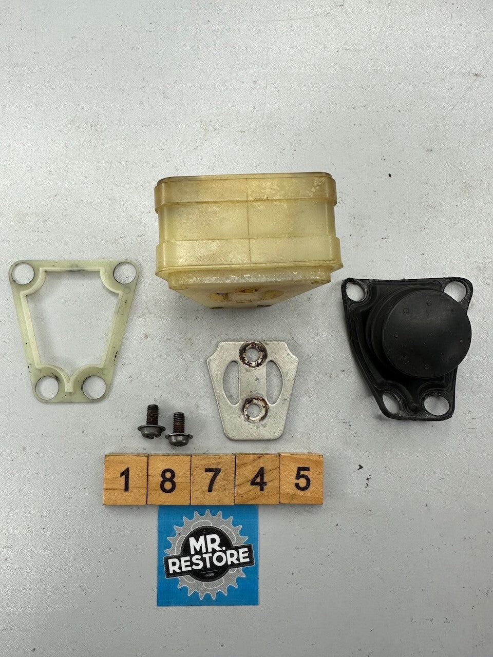 Kawasaki Z1000 KZ1000 OEM Front Master Cylinder Reservoir