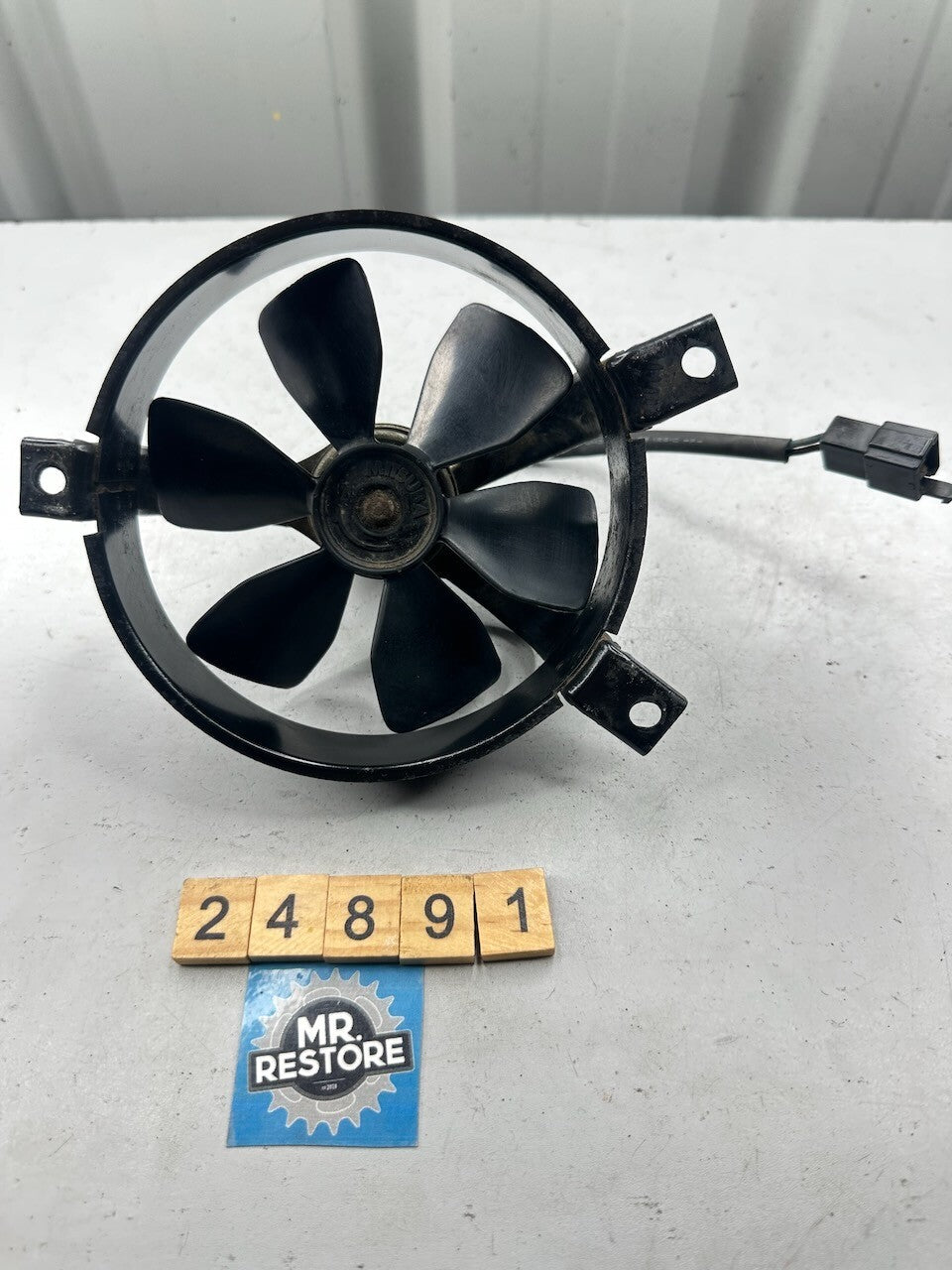 Honda CH250 Spacy Elite Radiator Fan (tested) 19015-KM1-831  19009-KM3-003