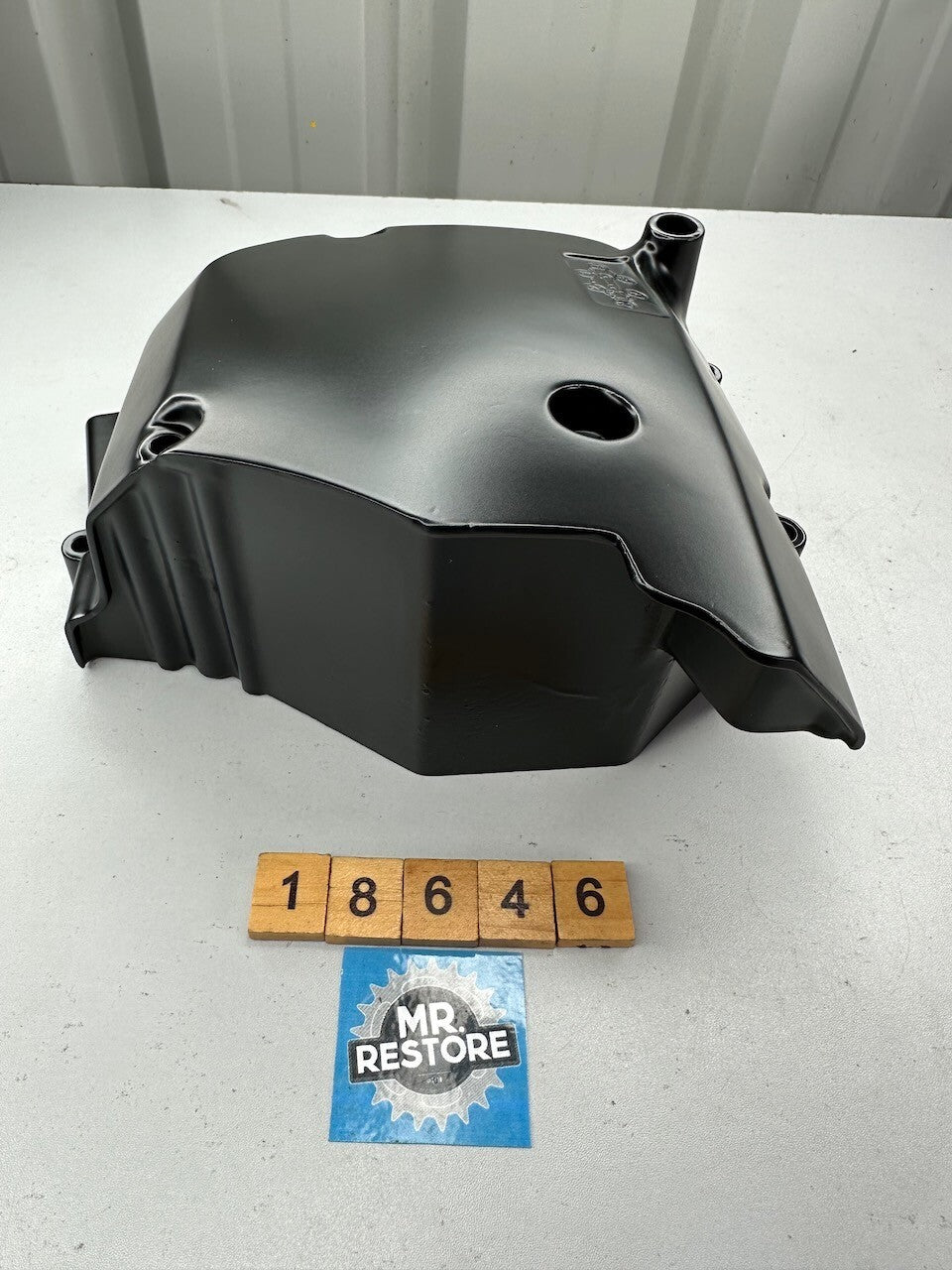 Suzuki GSX1100 GSX750 Katana GS1100 GS750 Engine Sprocket Cover - Repainted