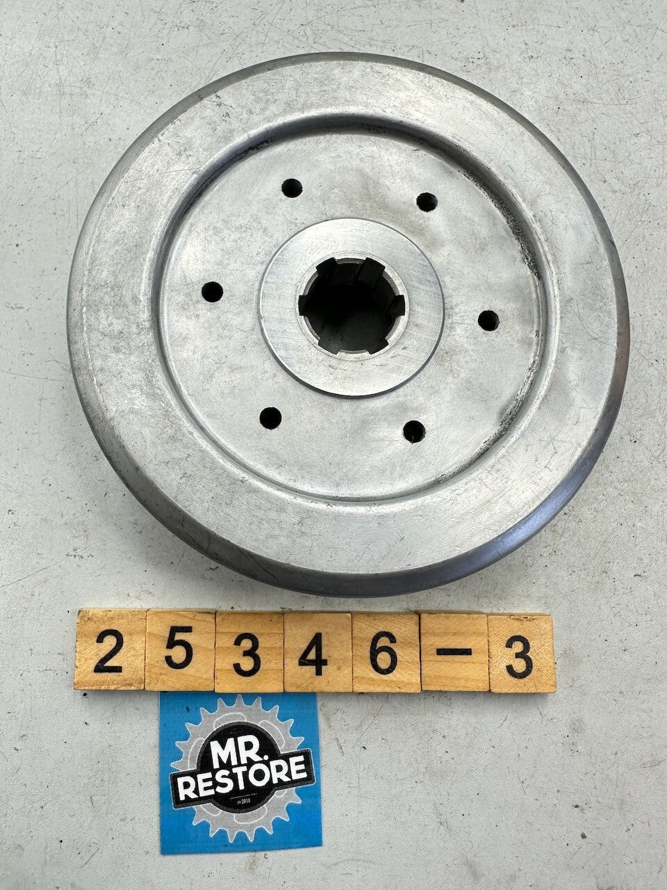 Yamaha RD250LC RD350LC RD400 RZ350 RZ250 Clutch Boss Hub 1A0-16371