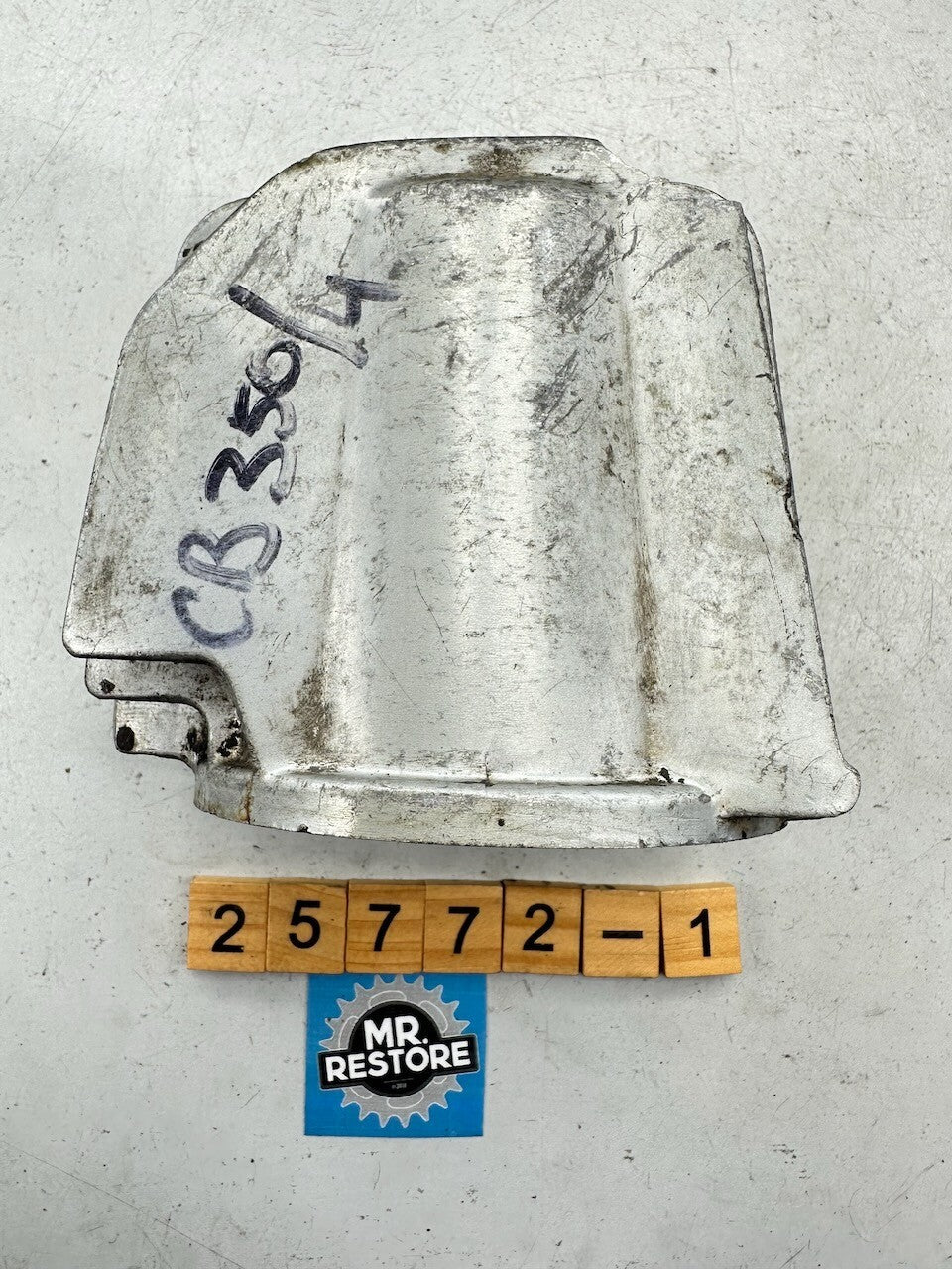 Honda CB650 '79-82' CB350 Oil Filter Case Cover 15411-426  15411-426-000