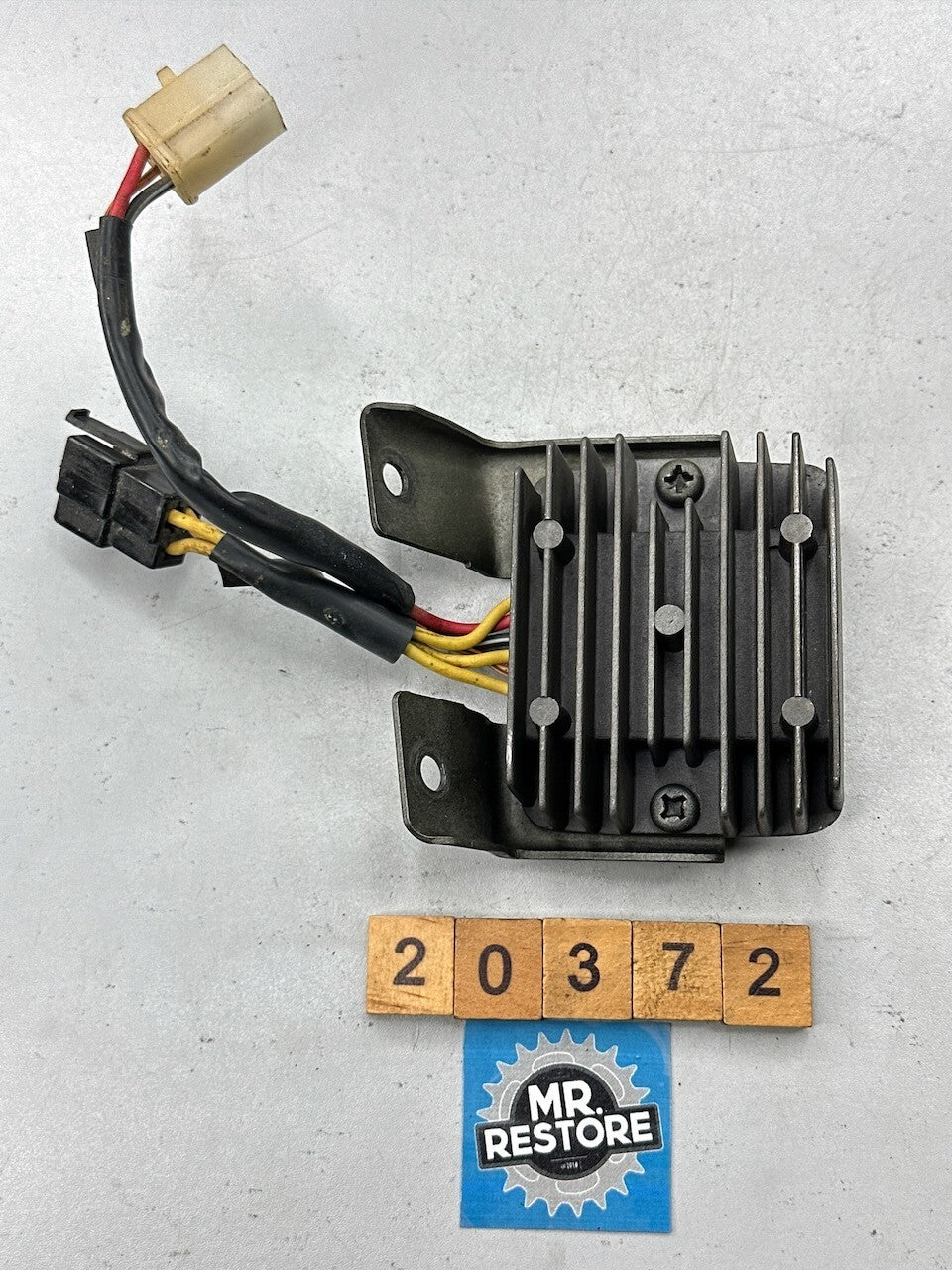 Suzuki DR350 DR250 Rectifier & Bracket 32800-14D10  32800-14D11