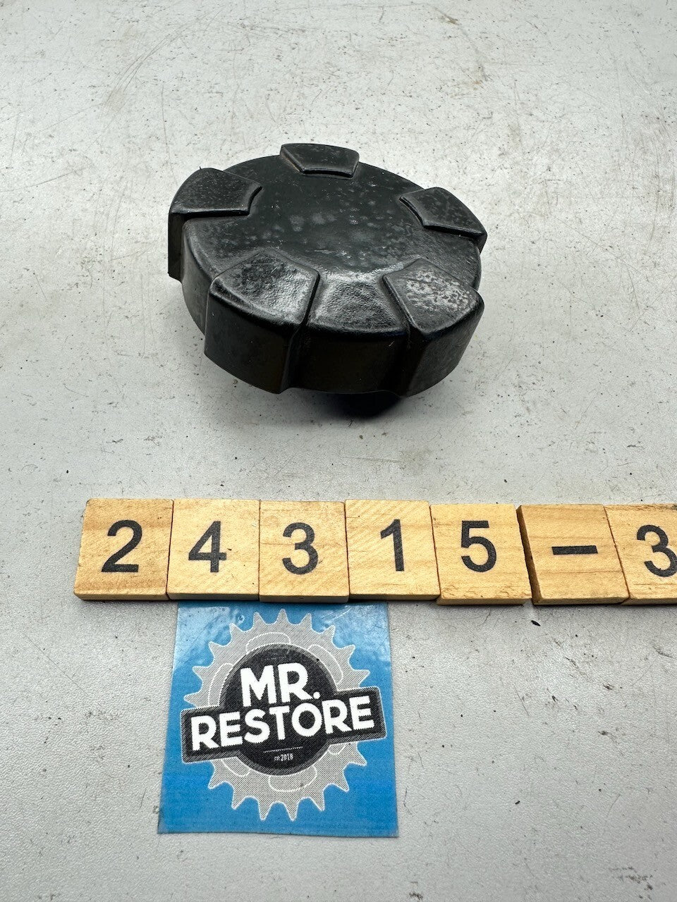 Yamaha XT550 OEM Fuel Tank Cap