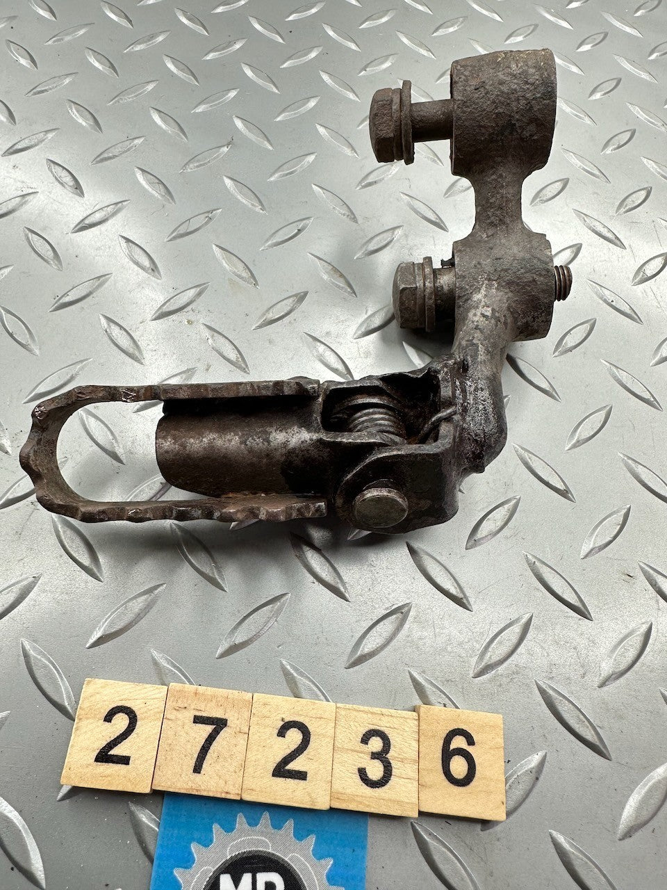 Suzuki SP370 78-79 Right Riders Foot Rest Peg & Bracket 43510-32400  43550-29300