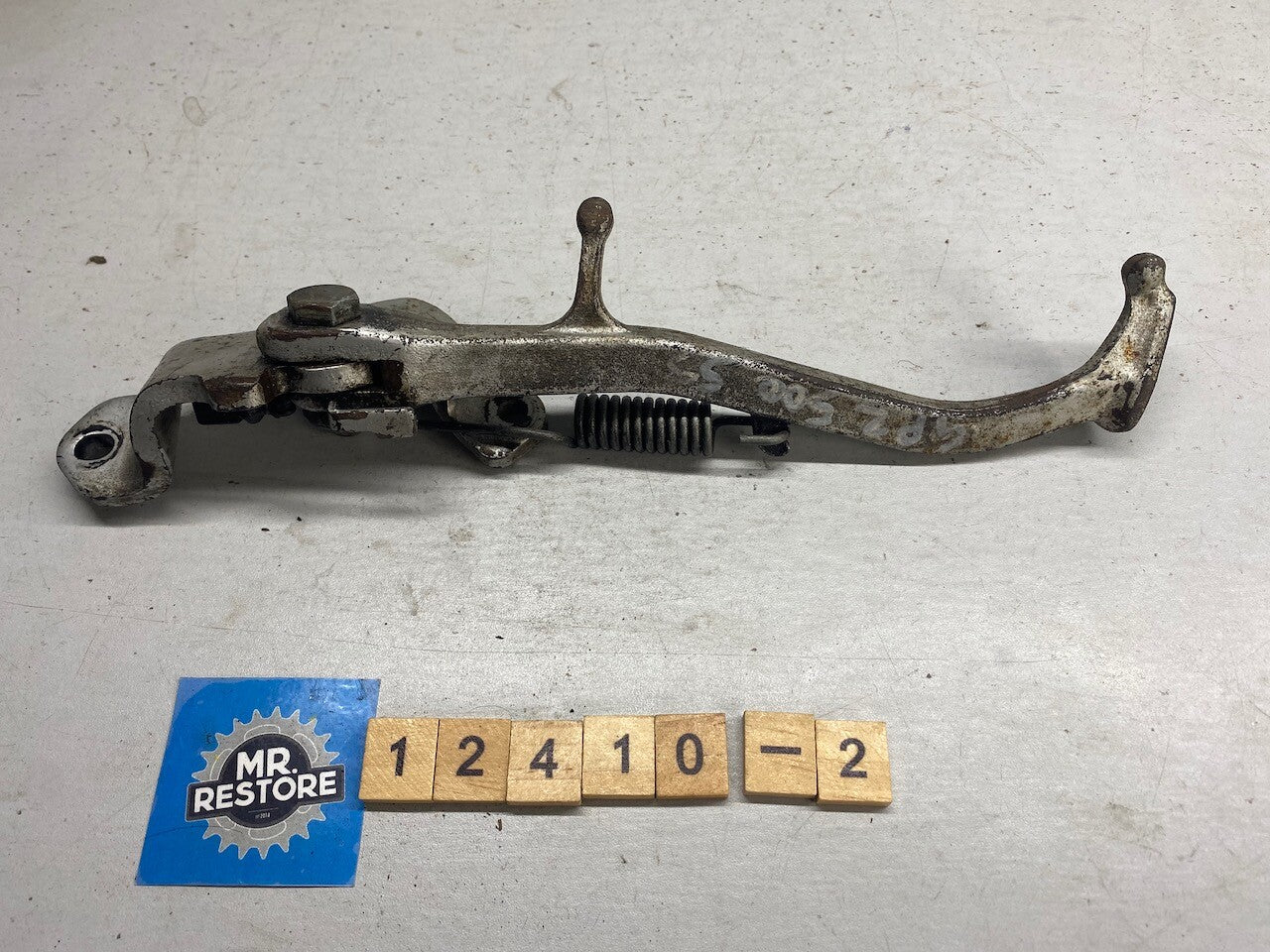 Kawasaki GPZ500S GPZ600R Side Stand Assy. Inc Bracket, Switch, Bolt & Nut (K26) 