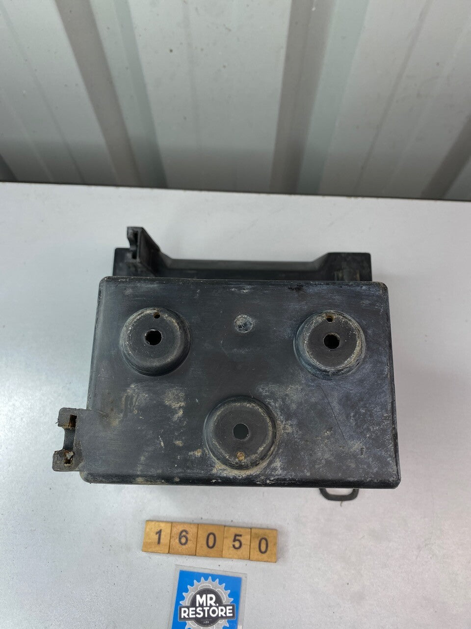 Kawasaki GPZ900 R ZX900 Battery Case Holder 32097-1102