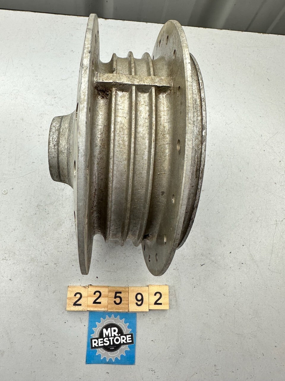 Yamaha IT125 3R9 1980-83 Front Wheel Hub