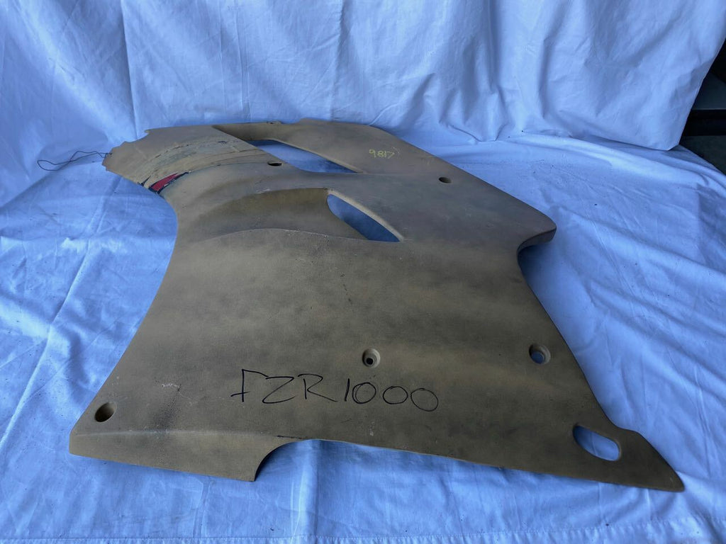 Yamaha FZR1000 EXUP L/H Side Panel - 3GM-2835J (REPAIRED)
