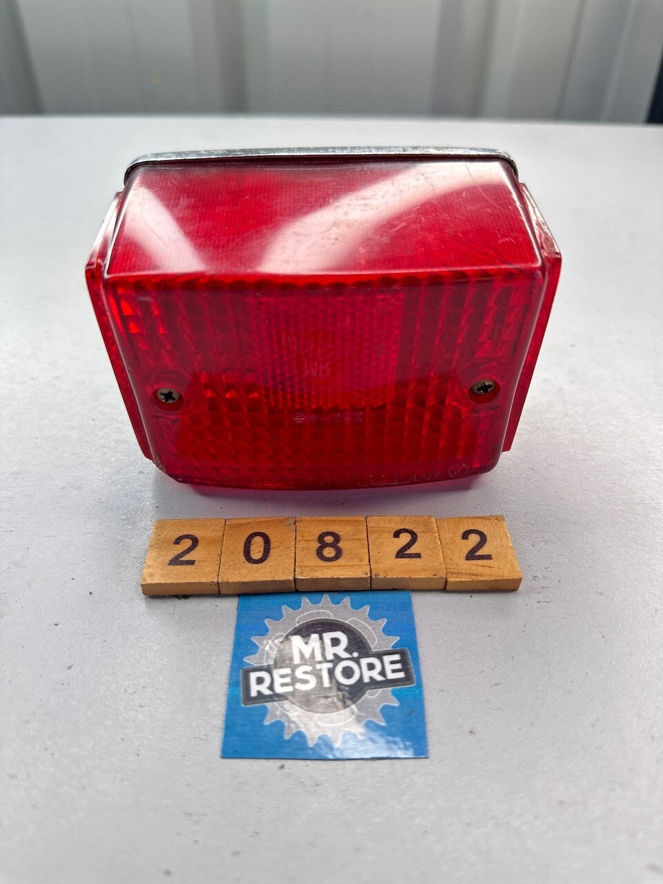 Kawasaki Z250 KZ250 Taillight Rear Light & Rubber Mount (tested) 23025-1033
