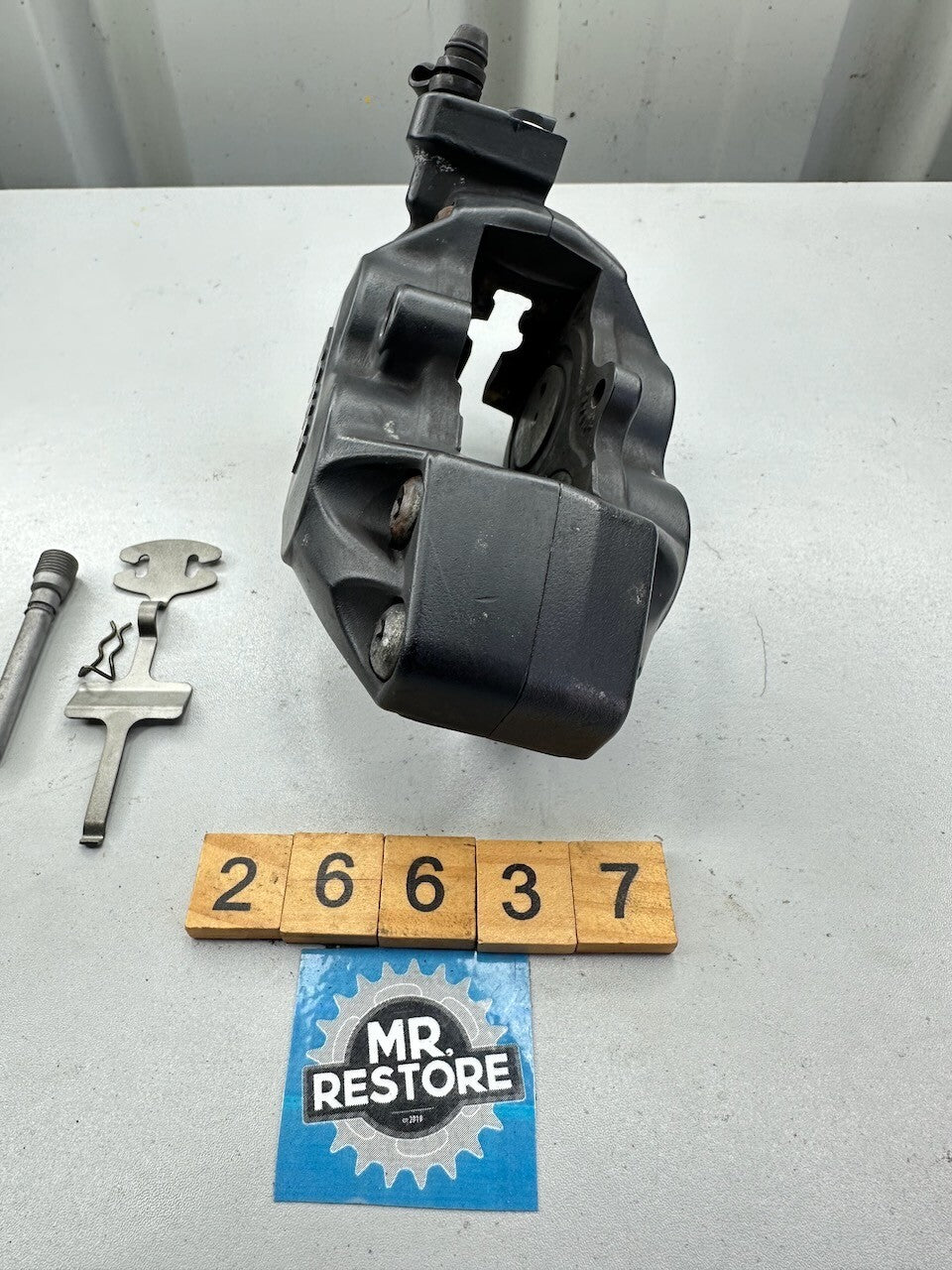 BMW K1200S 03-08 R1200RT R1200S R1100S R1150GS Front Left Brake Caliper (tested)