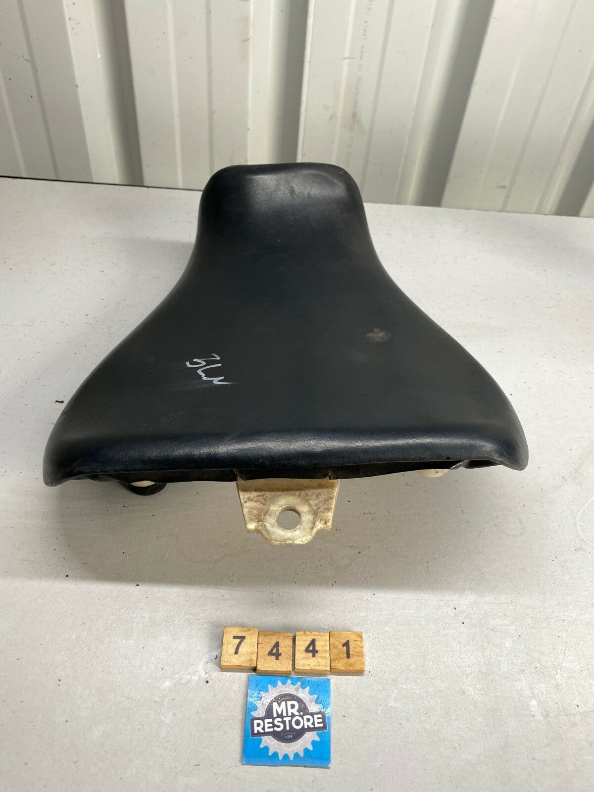 Yamaha FZR250 3LN Riders Pilot Seat 3LN-24712-00