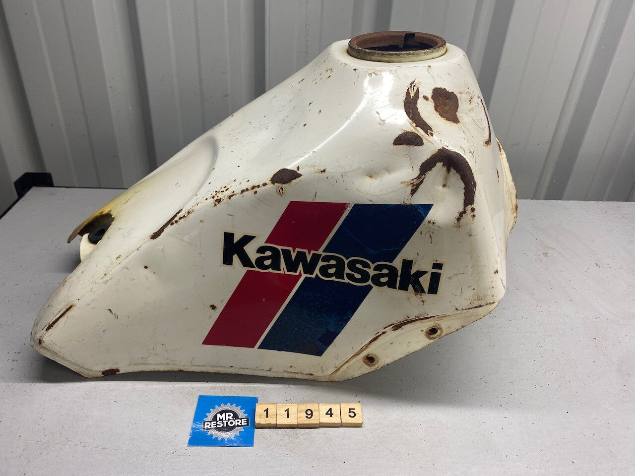 Kawasaki KLR600 Fuel Gas Tank & Damper