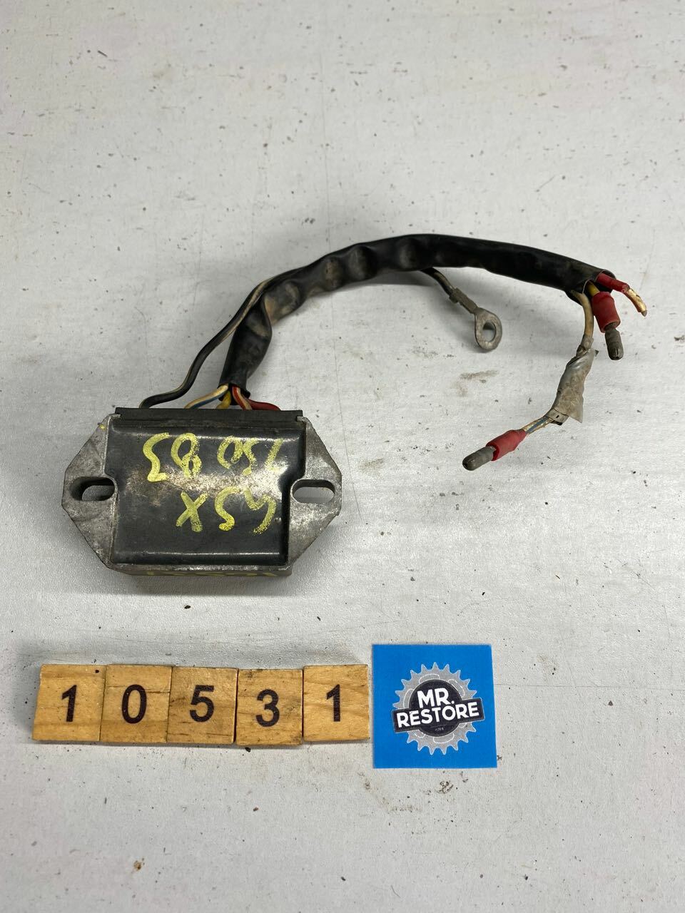 Suzuki GSX1000 1982 GSX750 Katana 1982-83 Rectifier Regulator 32800-45250