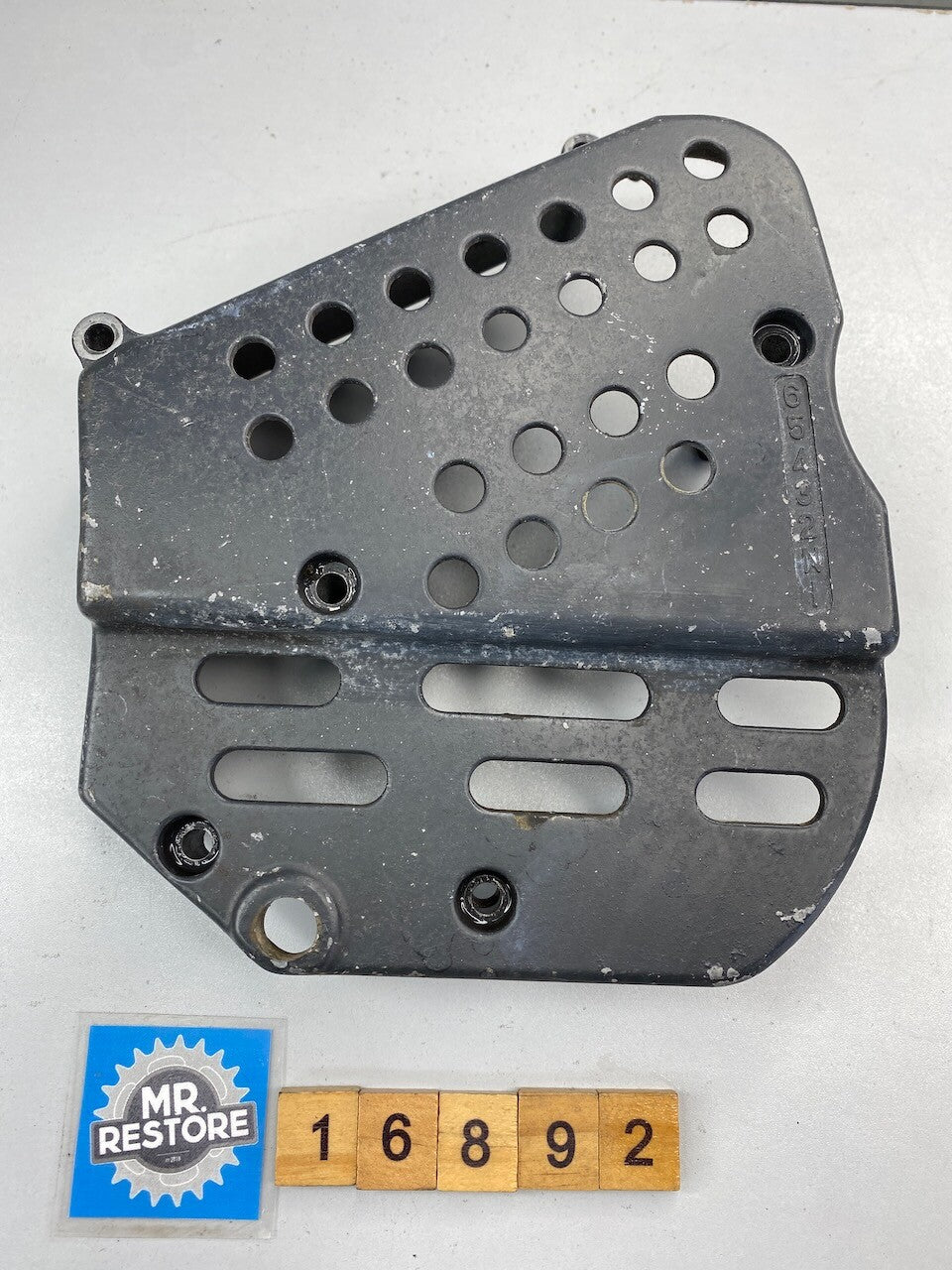 Suzuki GSXR750 J K L Engine Sprocket Cover 11361-17C0 or 11361-17C02