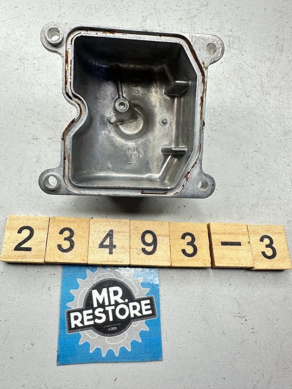 Kawasaki ZX1000 GPZ1000RX '86-88' Float Chamber Bowl 832