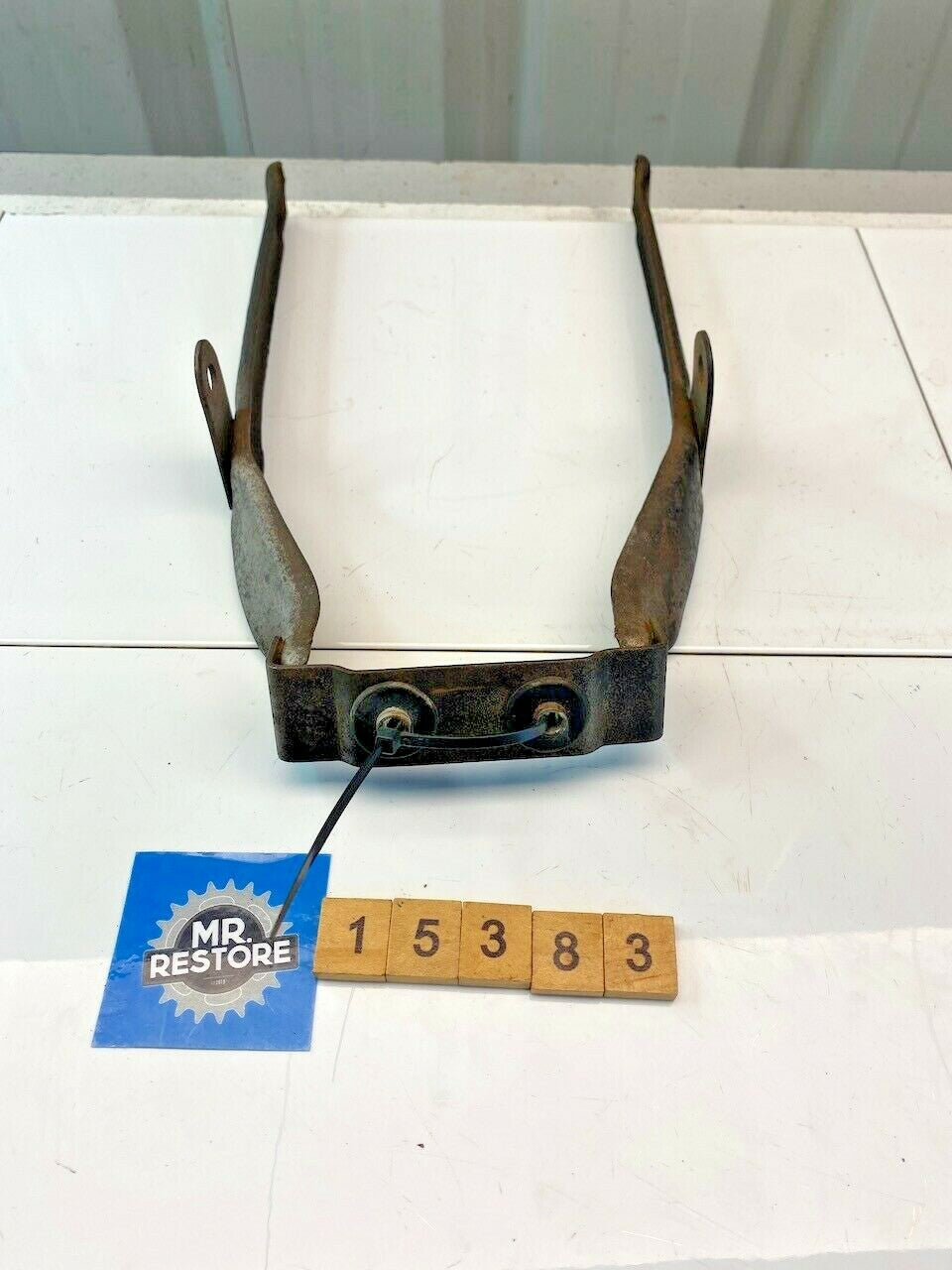 Suzuki GS1000 GS850 GSX1100 GSX750 Rear Fender Mudguard Stay Bracket 63120-49000