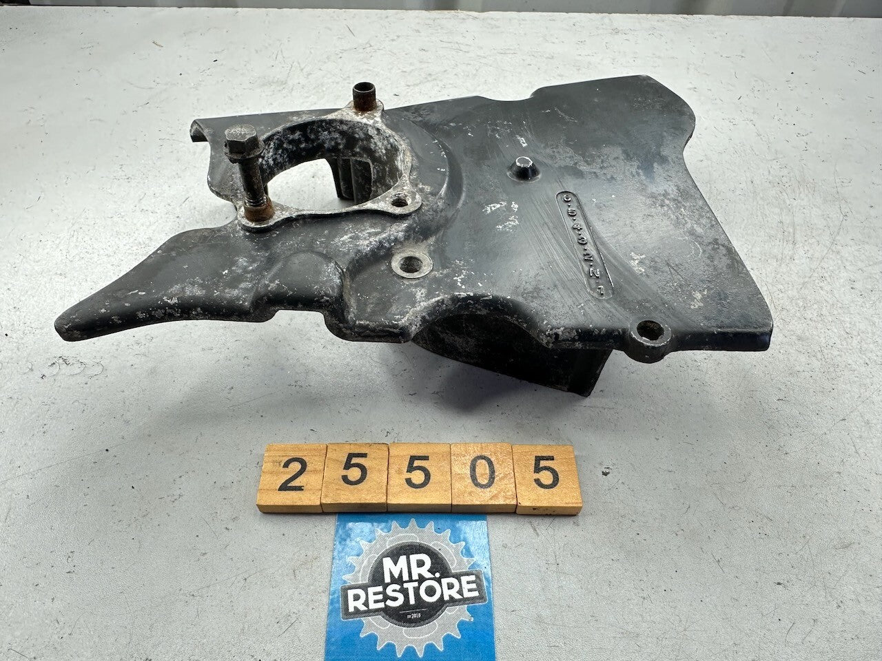 Honda VT250 F Engine Sprocket Cover 11340-KE8  11340-KE8-000