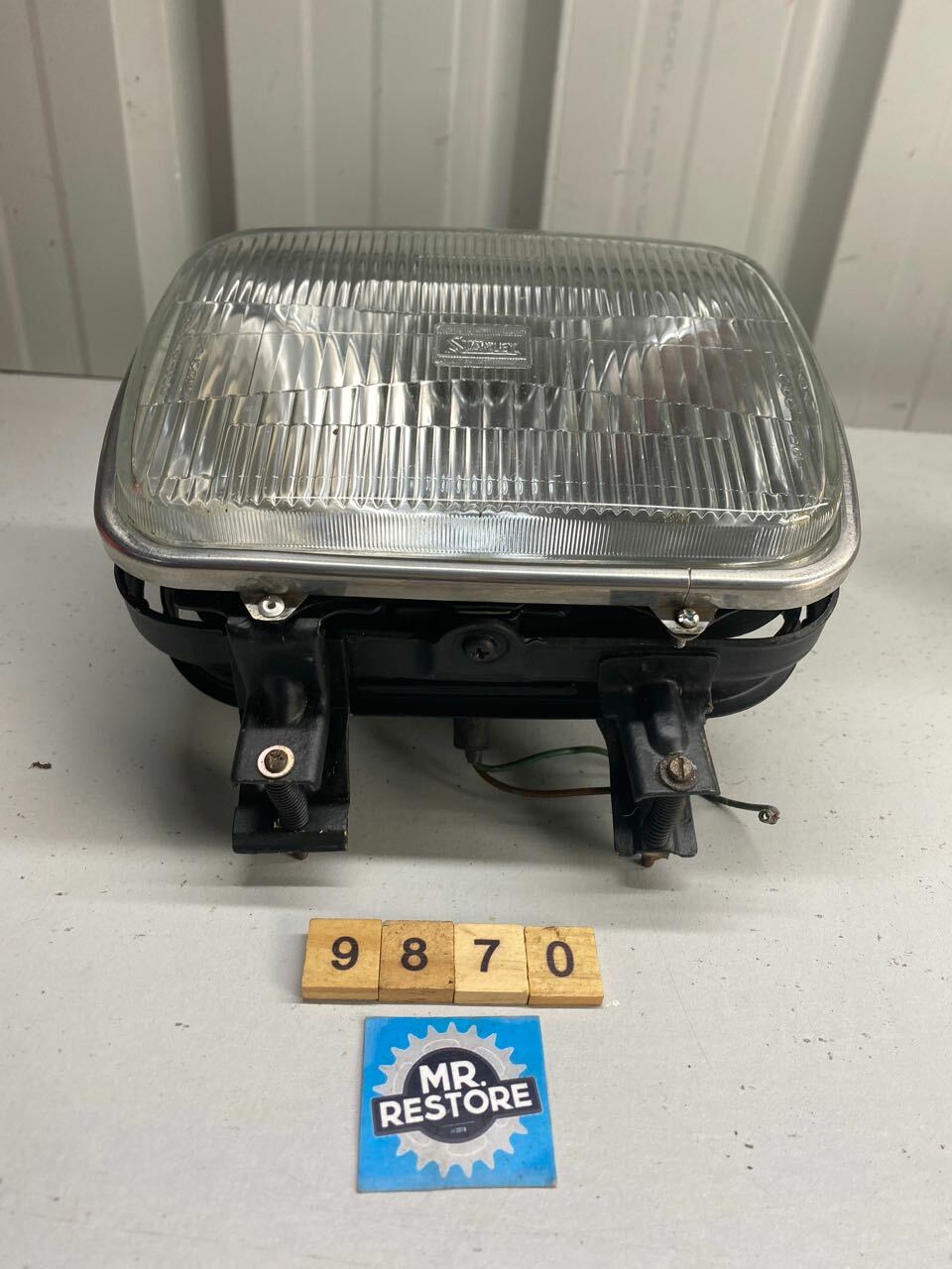 Honda VF1100 VT500 VF500 Headlight Assembly - VGC