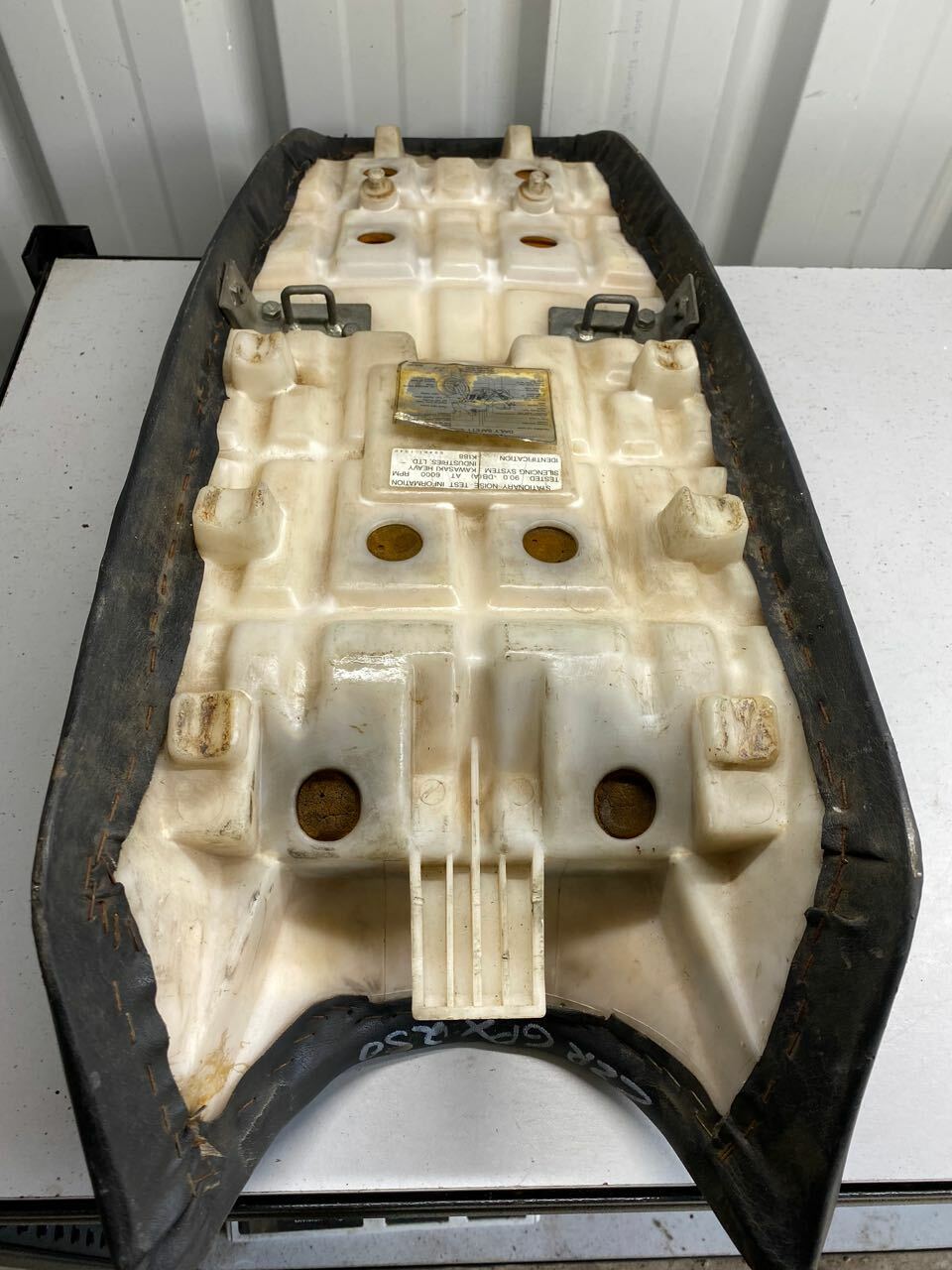 Kawasaki ZZR250 GPX250R Seat - Mid to Late 80s