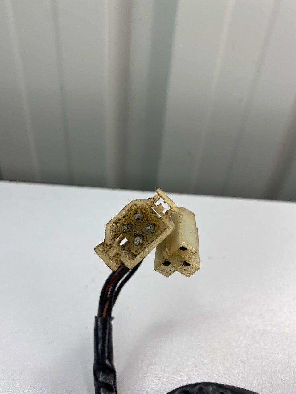 Yamaha SR500 SR400 R/H Handlebar Switch 2J3-83975-80-98