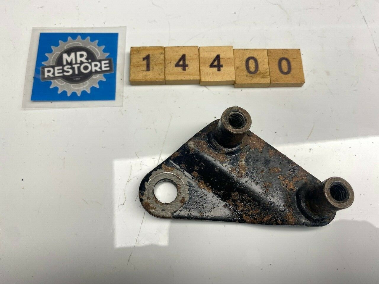Kawasaki GPZ900R ZX900 Rear Engine Mount Bracket 32029-1322