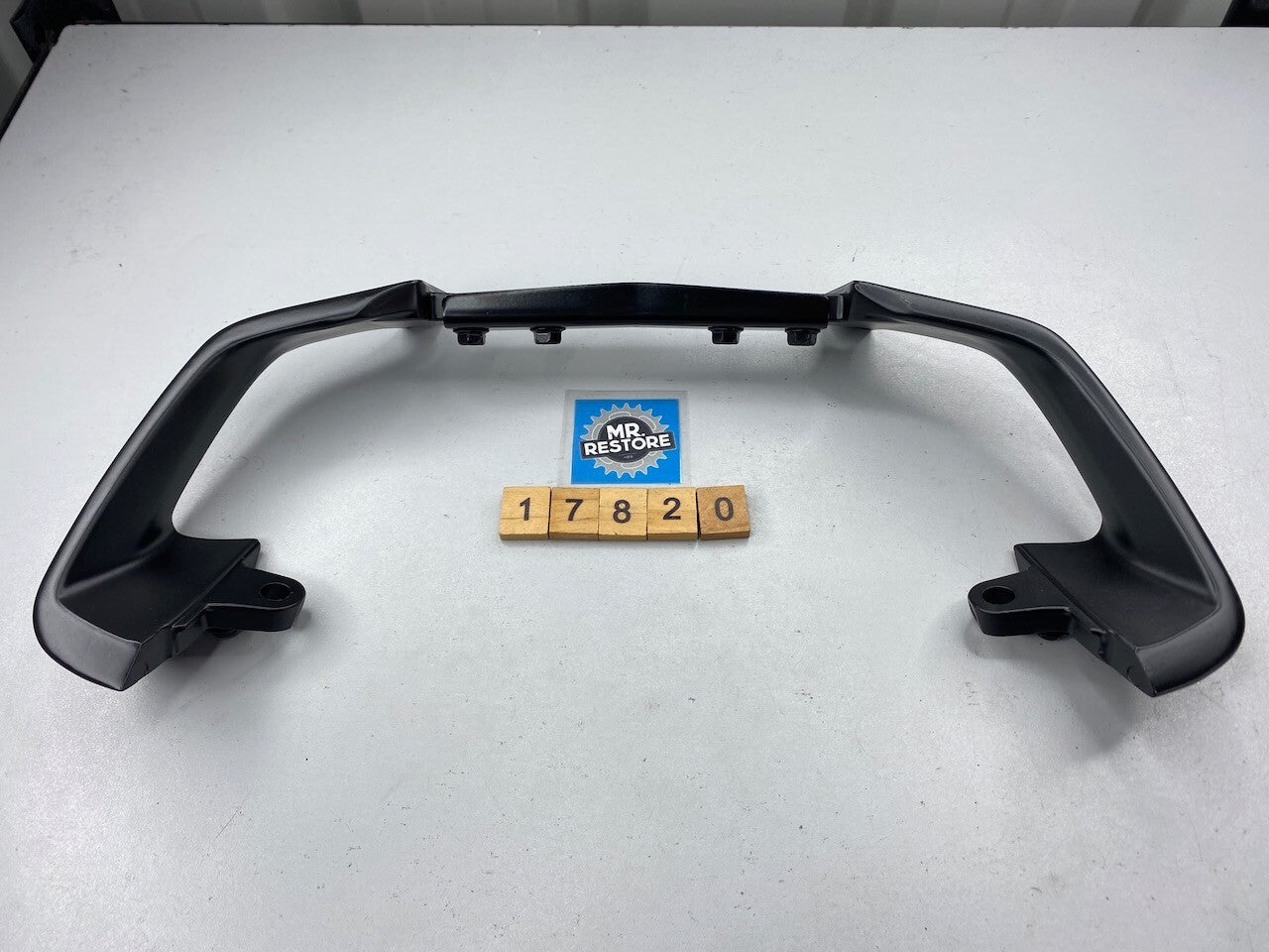 Yamaha FJ1200 Pair Rear Grab Handles & Bracket 3CW 3CX 3CV 1988-90  - Repainted