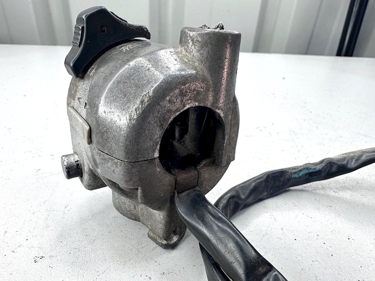 Yamaha V90 T 1982 L/H Handlebar Switch