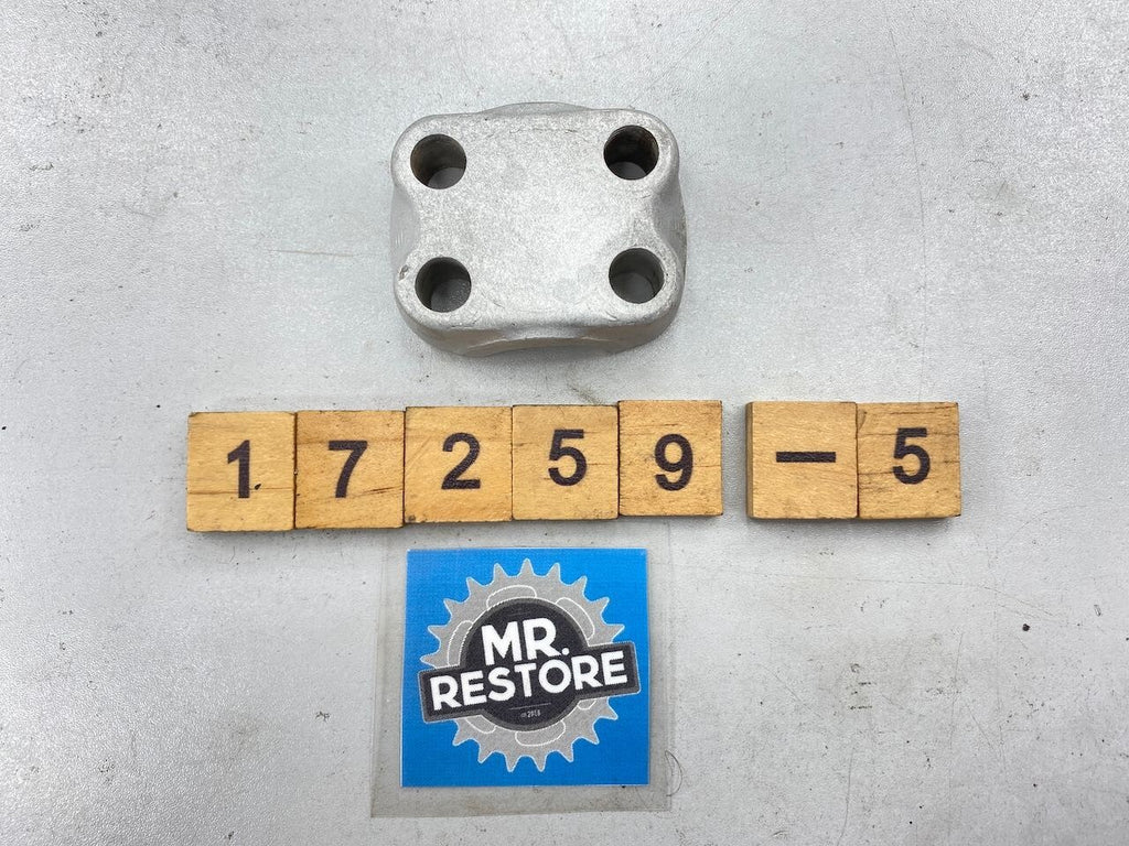 Honda XL350 XL250 CR250 MT250 MR250 GL1000 SL350 Front Axle Holder 51634-340