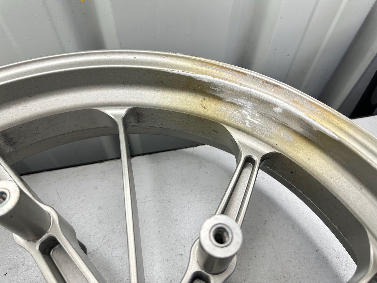 BMW 3,5x17 " HP Forged Front Wheel K1200S K1200R K1200R K1300S K1300R (repaired)
