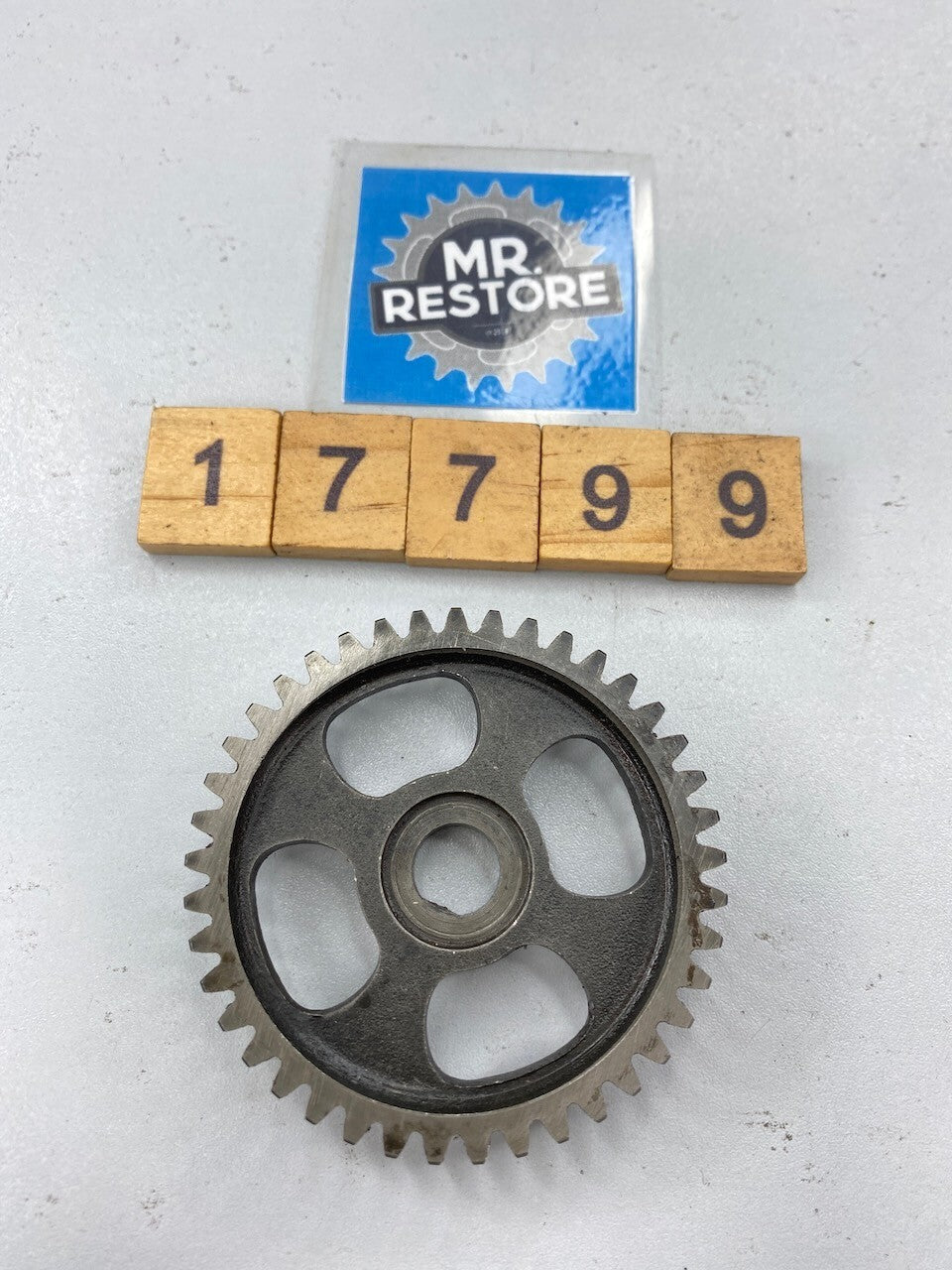 Yamaha SR500 SR400 XT500 TT500 Oil Pump Driven Gear 583-13325