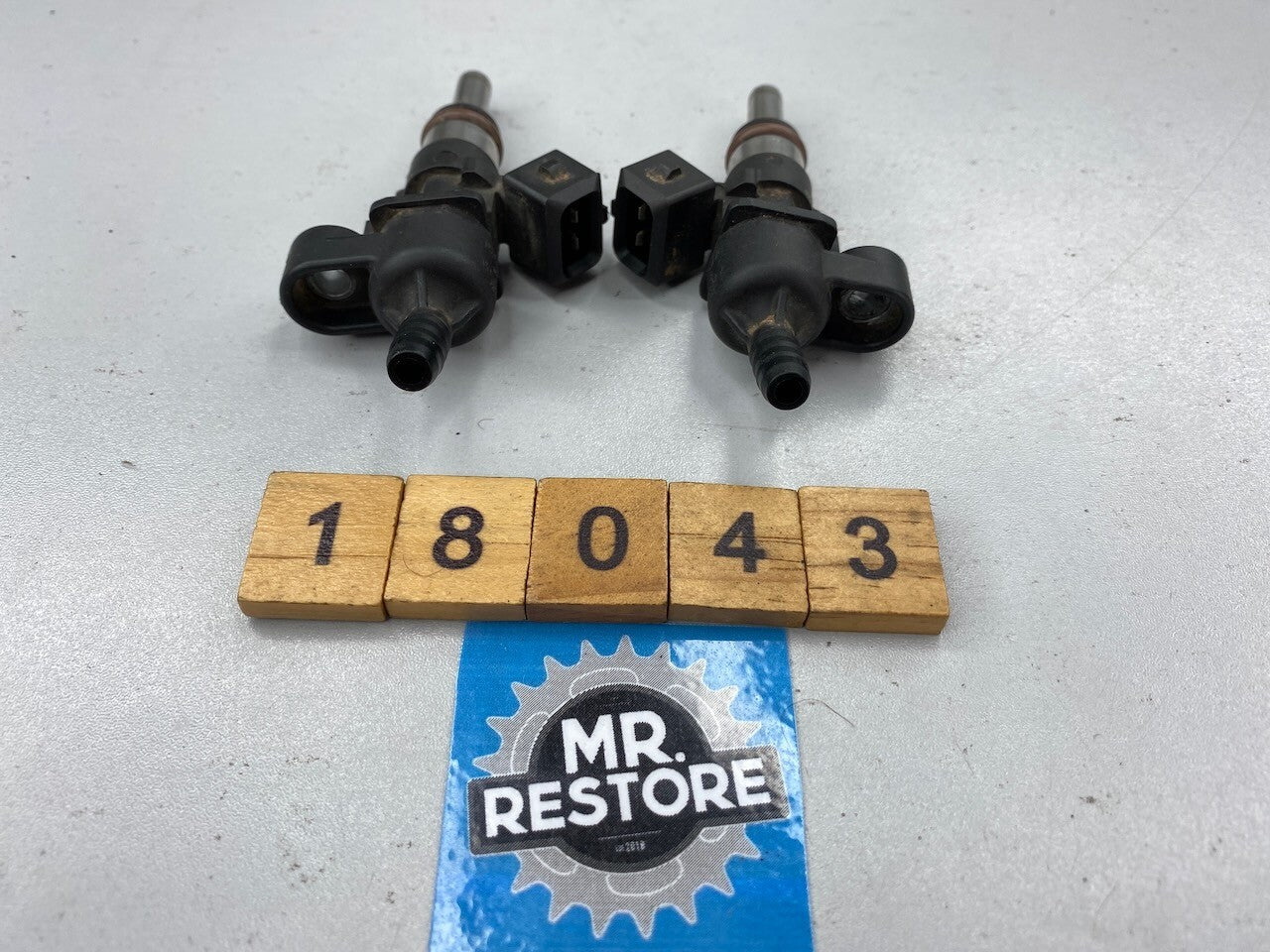 BMW F800S S1000RR S1000XR R1200GS R1200R Injection Valves (Pair) 13617672335