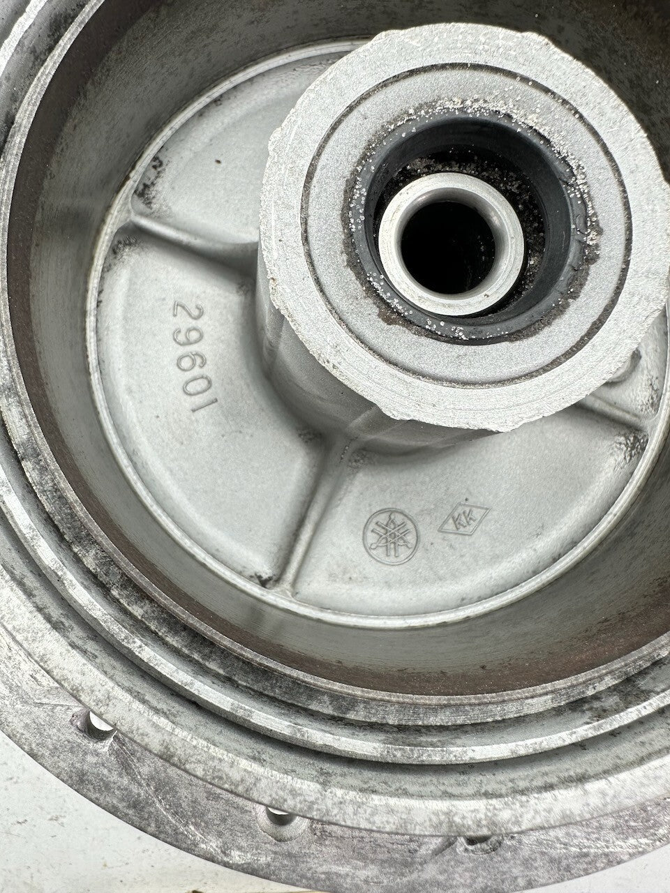 Yamaha YB100 Rear Wheel Hub 29601
