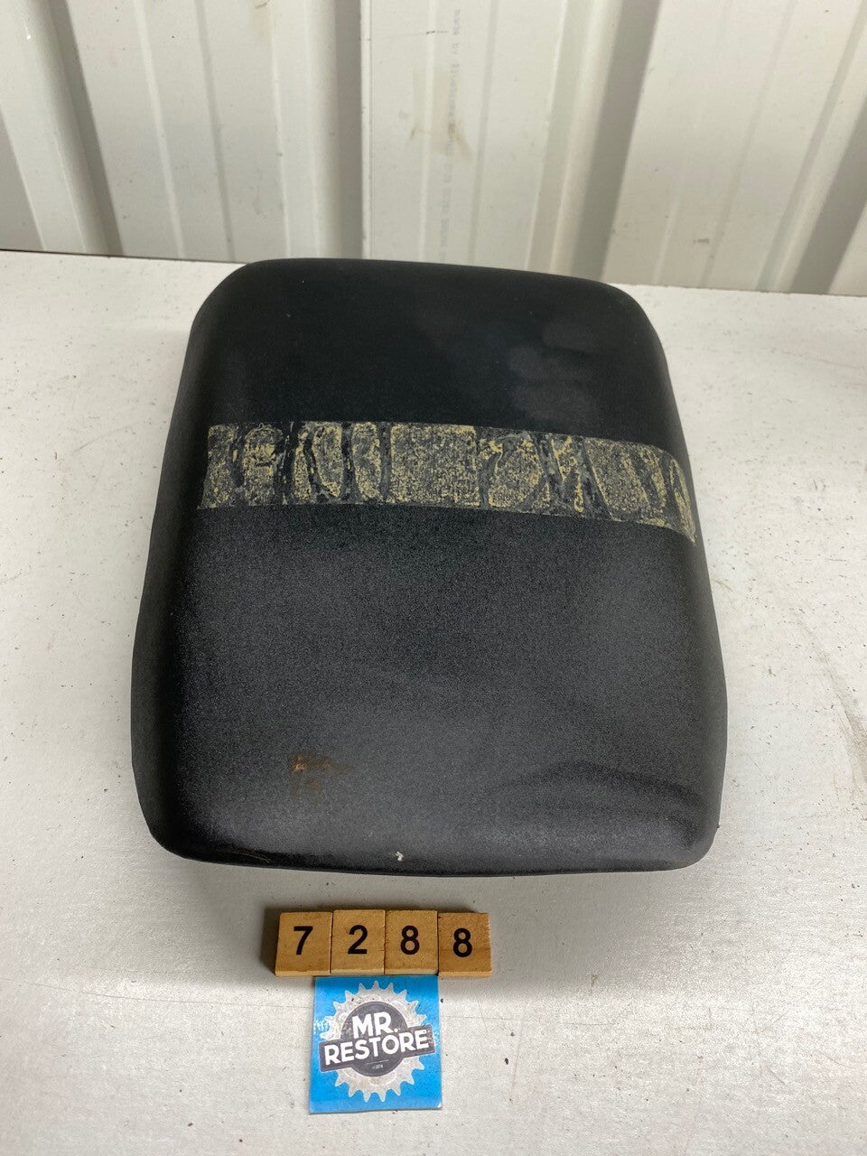 Kawasaki ZX750 ZXR750 Pillion Seat 53001-1628 1991 to 1994