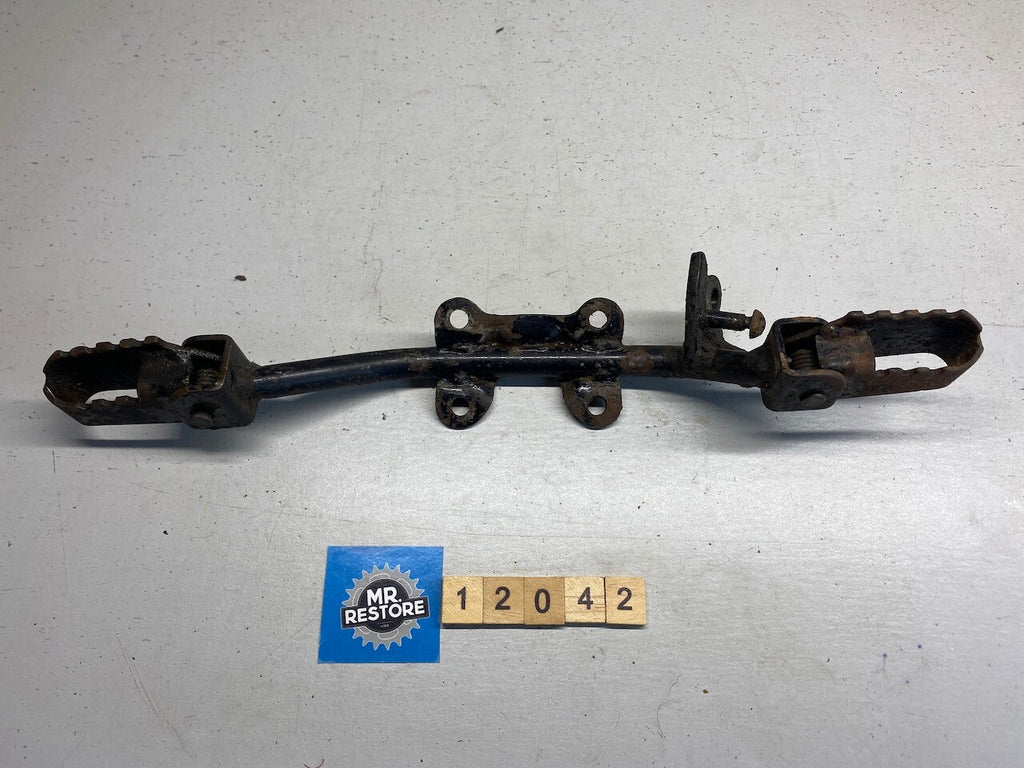 Kawasaki KX80 Riders Foot Rests & Mount