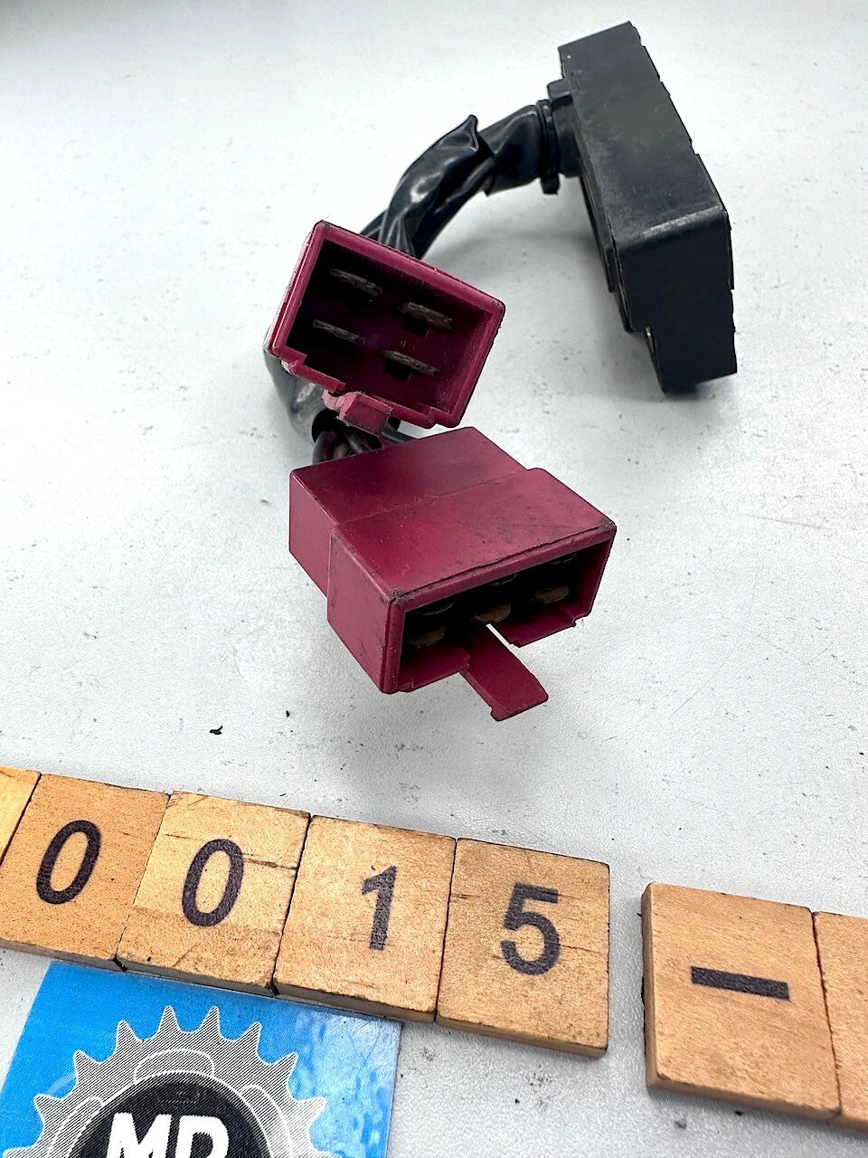 Honda CBR1000 F - Fuse Box