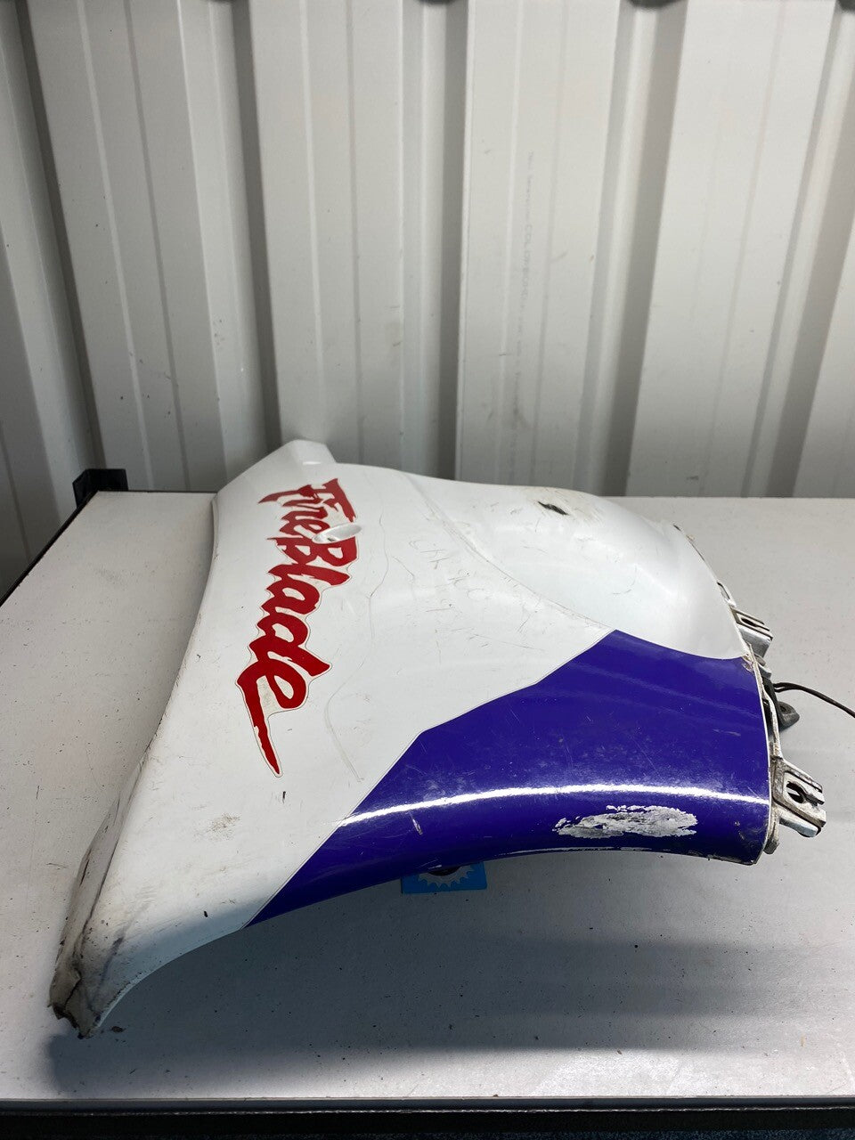 Honda CBR900RR Fireblade 1996-1997 Lower RH Fairing 64420-MASA-0000