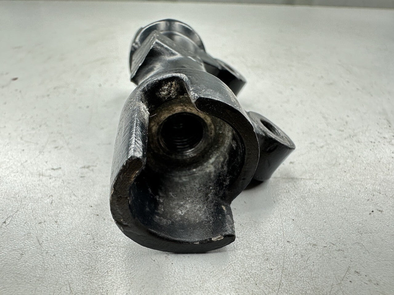Triumph Daytona Speed Triple Sprint Trident Trophy - Front Brake Hose Joint